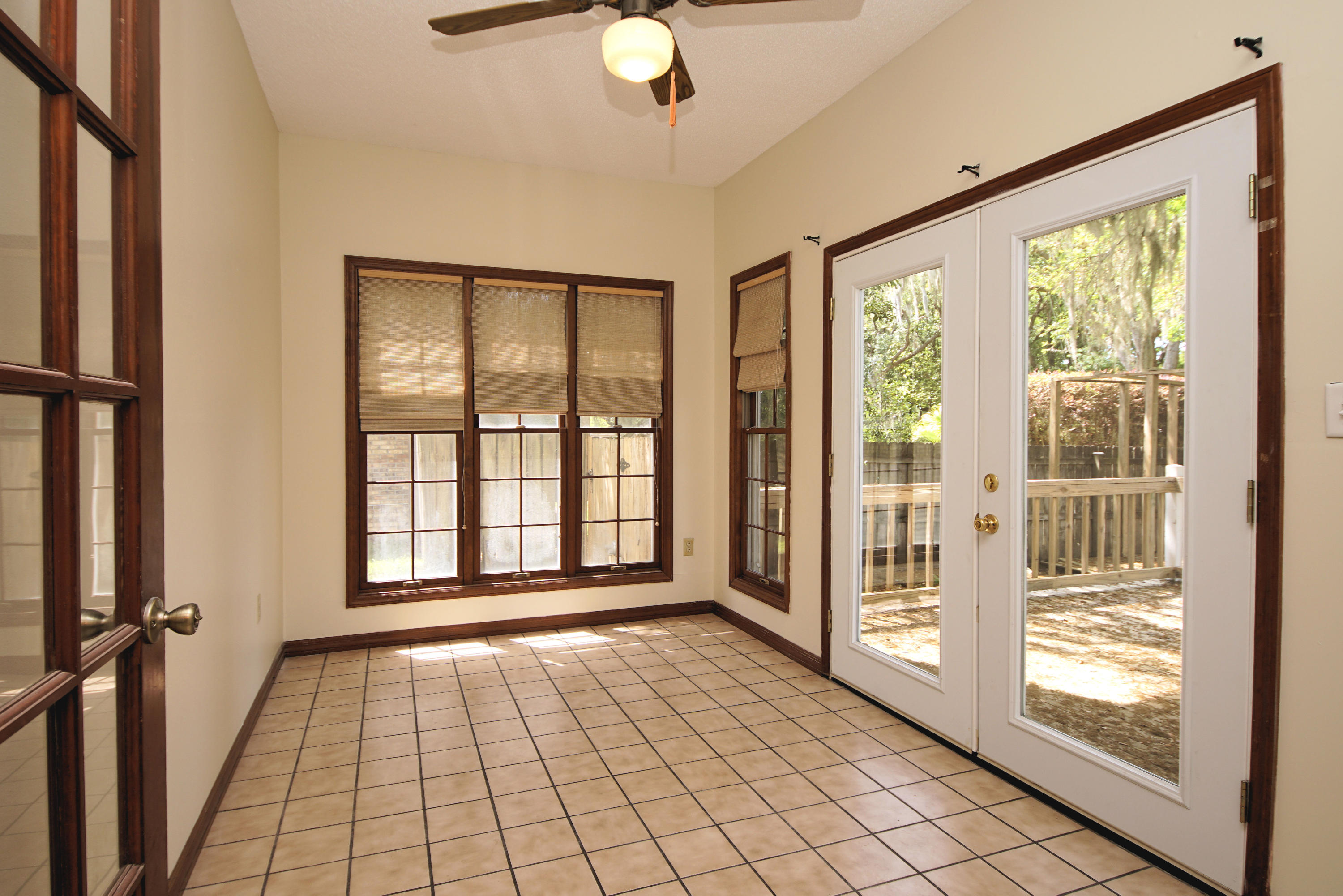 HANDS COVE - Residential