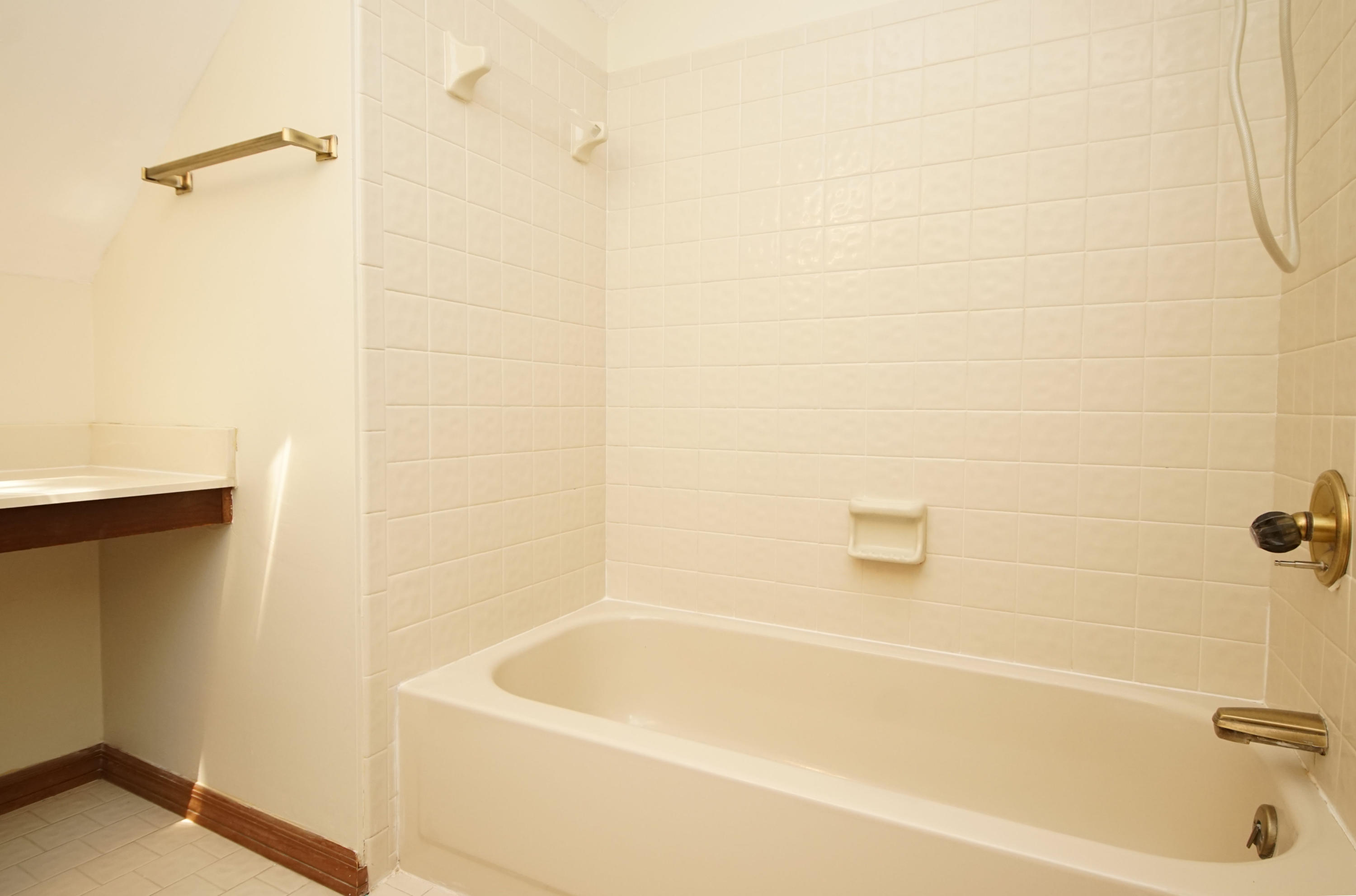 HANDS COVE - Residential