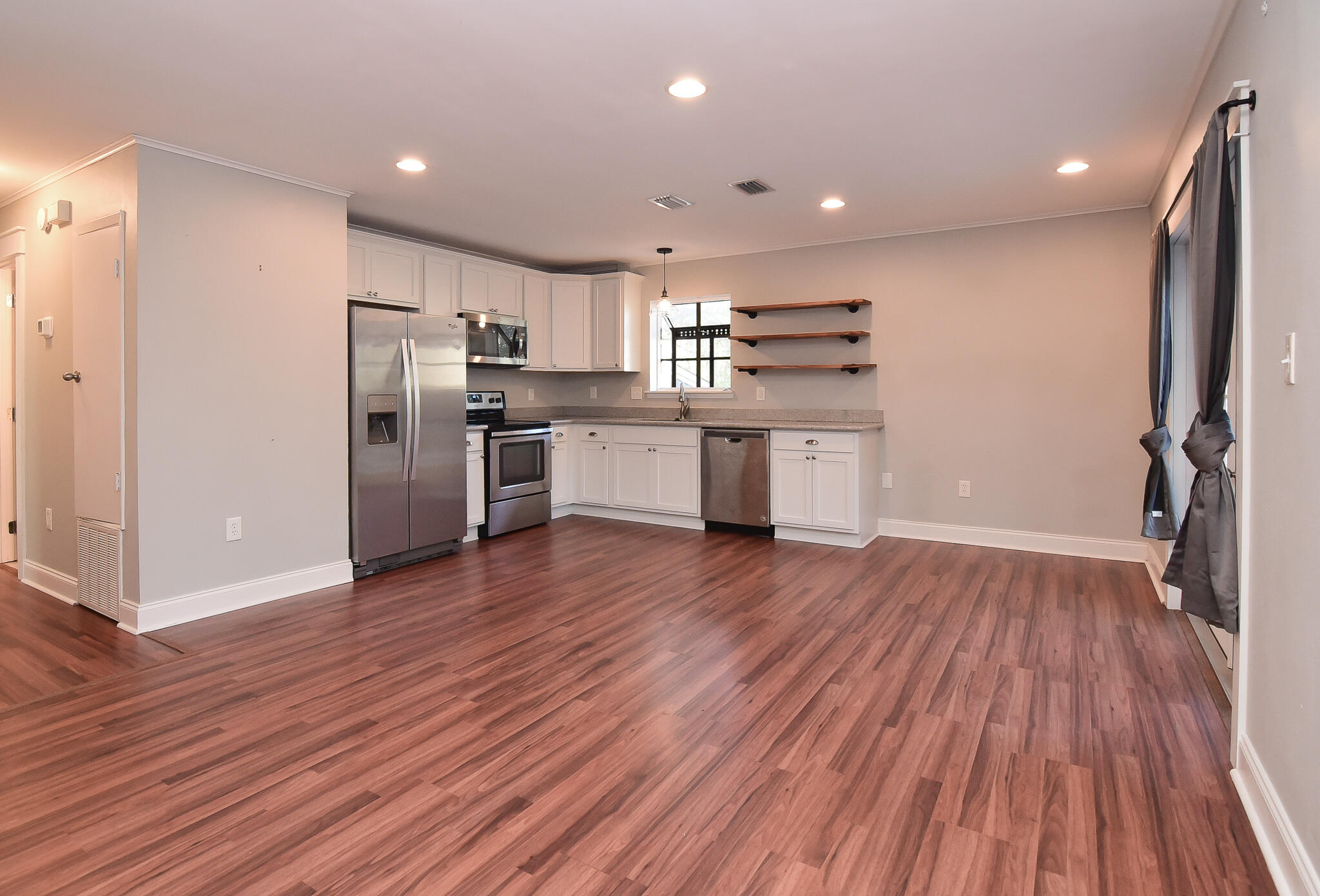 FLORIDA HEIGHTS - Residential