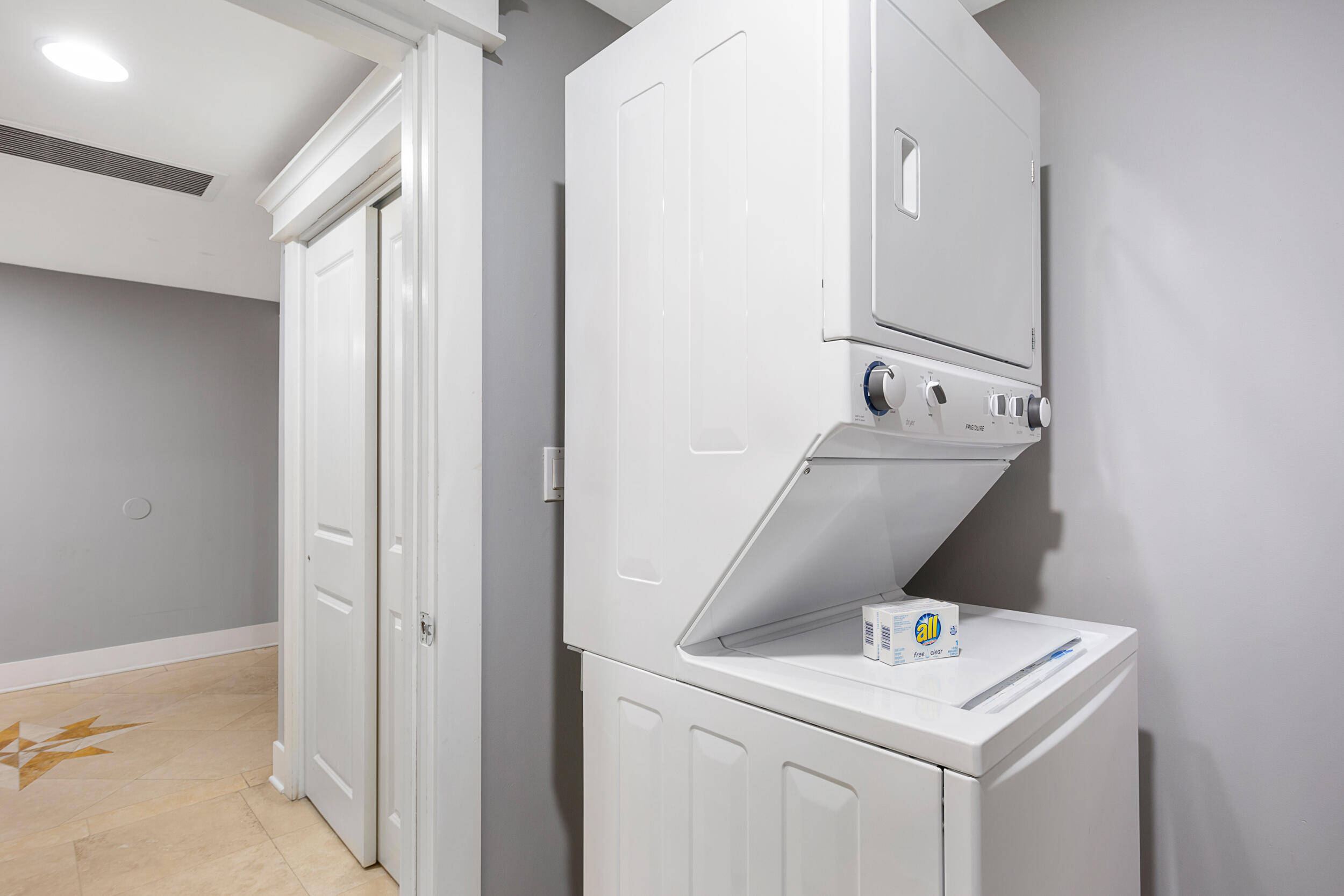 Lasata - Residential