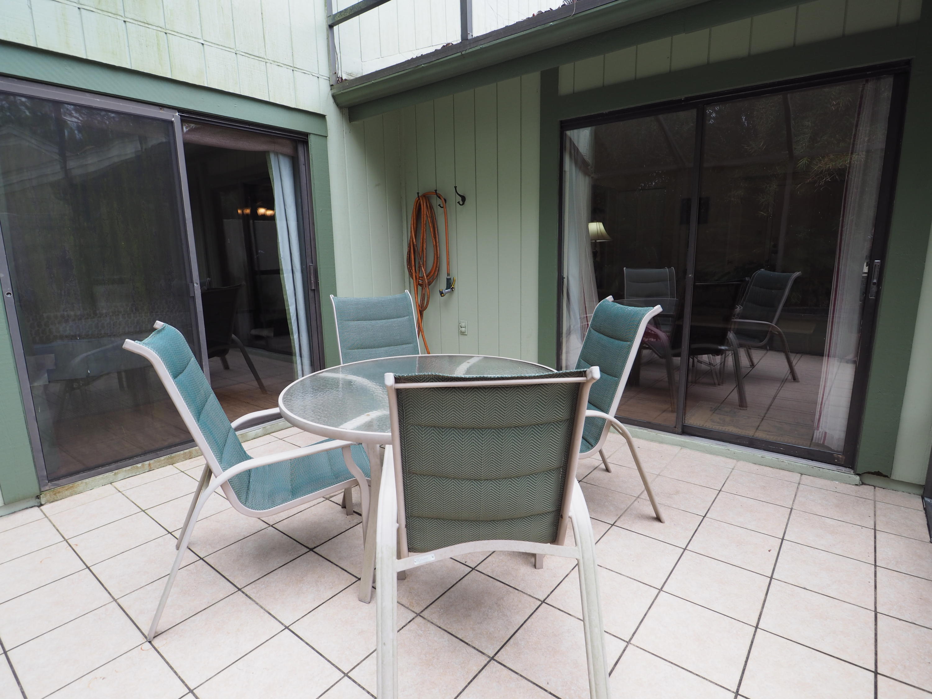 LINKSIDE VILLAGE UNIT 1 - Residential