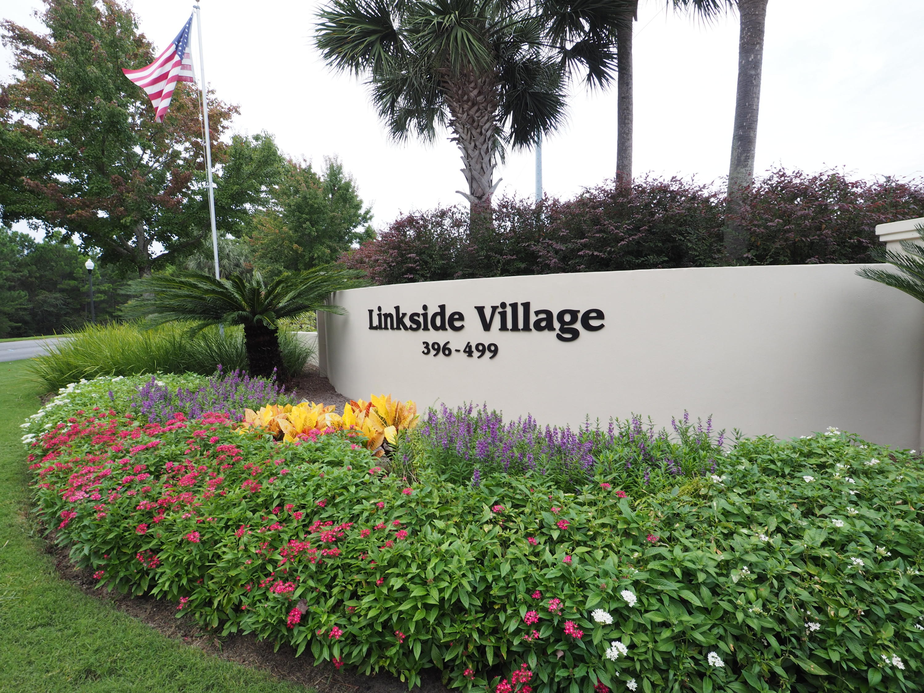 LINKSIDE VILLAGE UNIT 1 - Residential