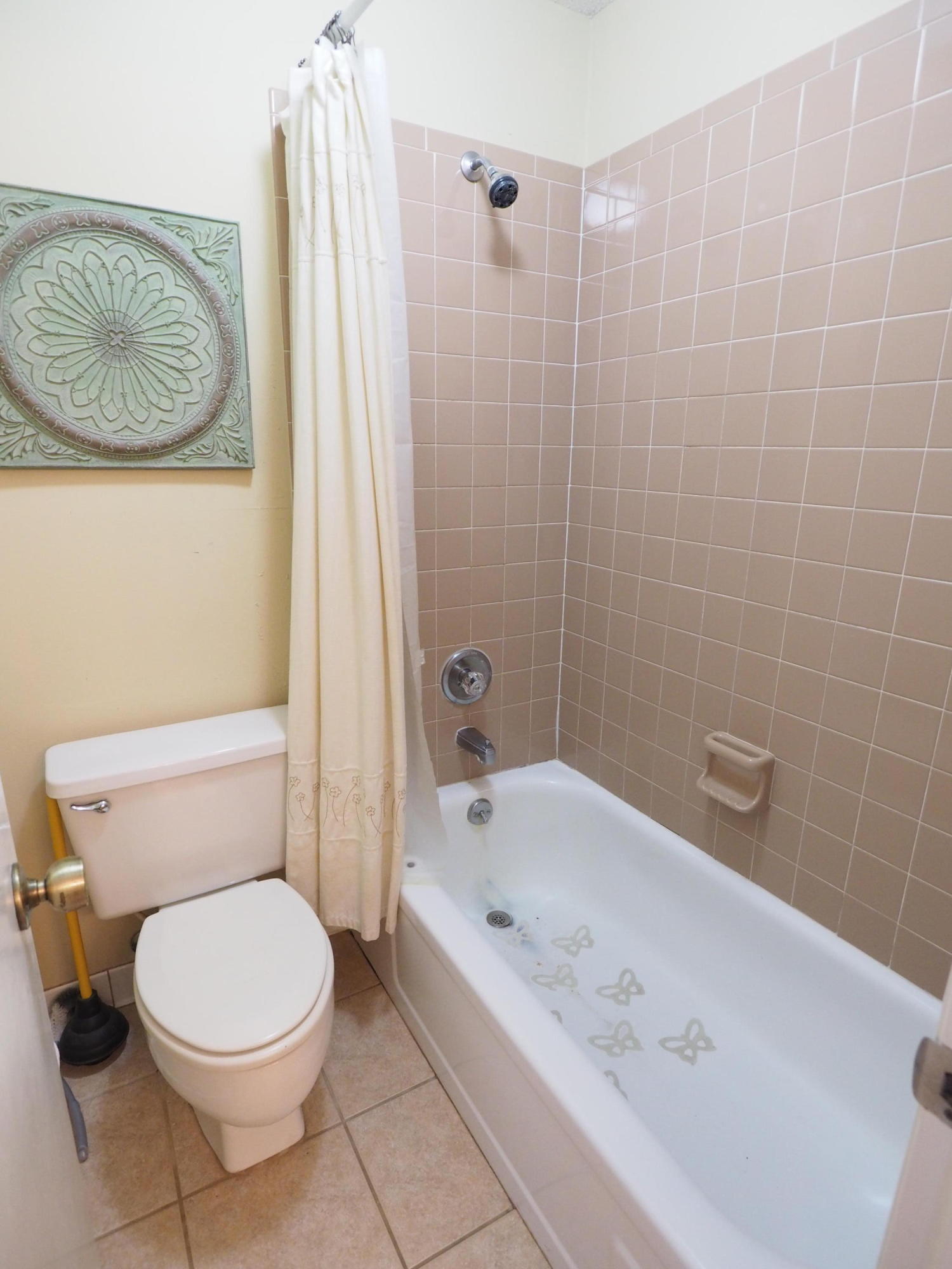 LINKSIDE VILLAGE UNIT 1 - Residential