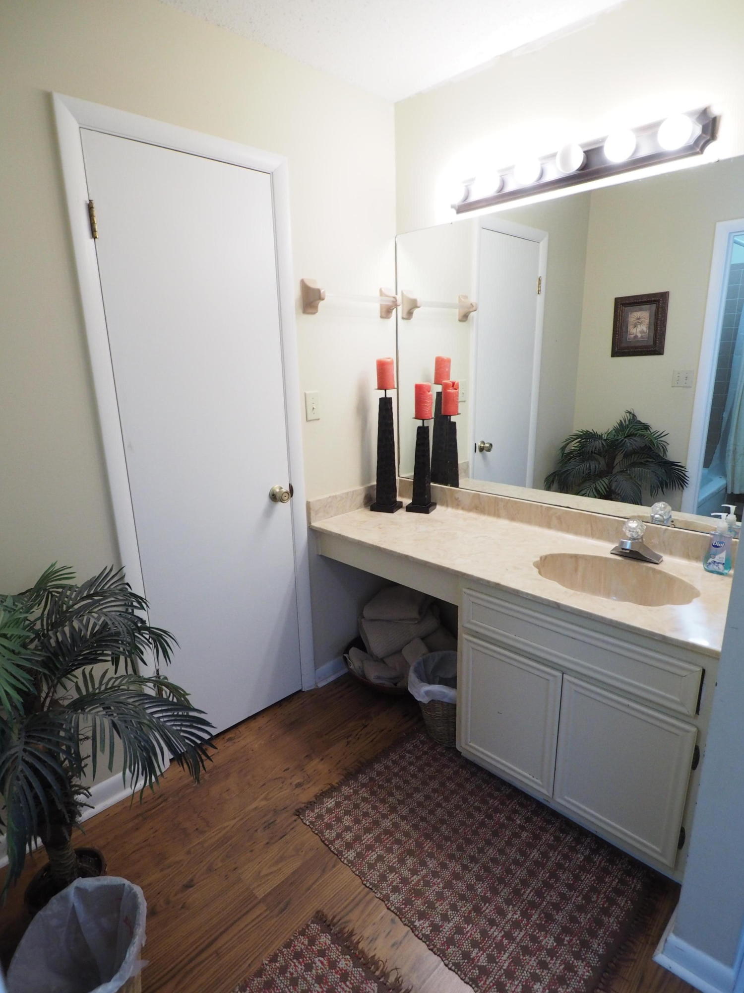 LINKSIDE VILLAGE UNIT 1 - Residential