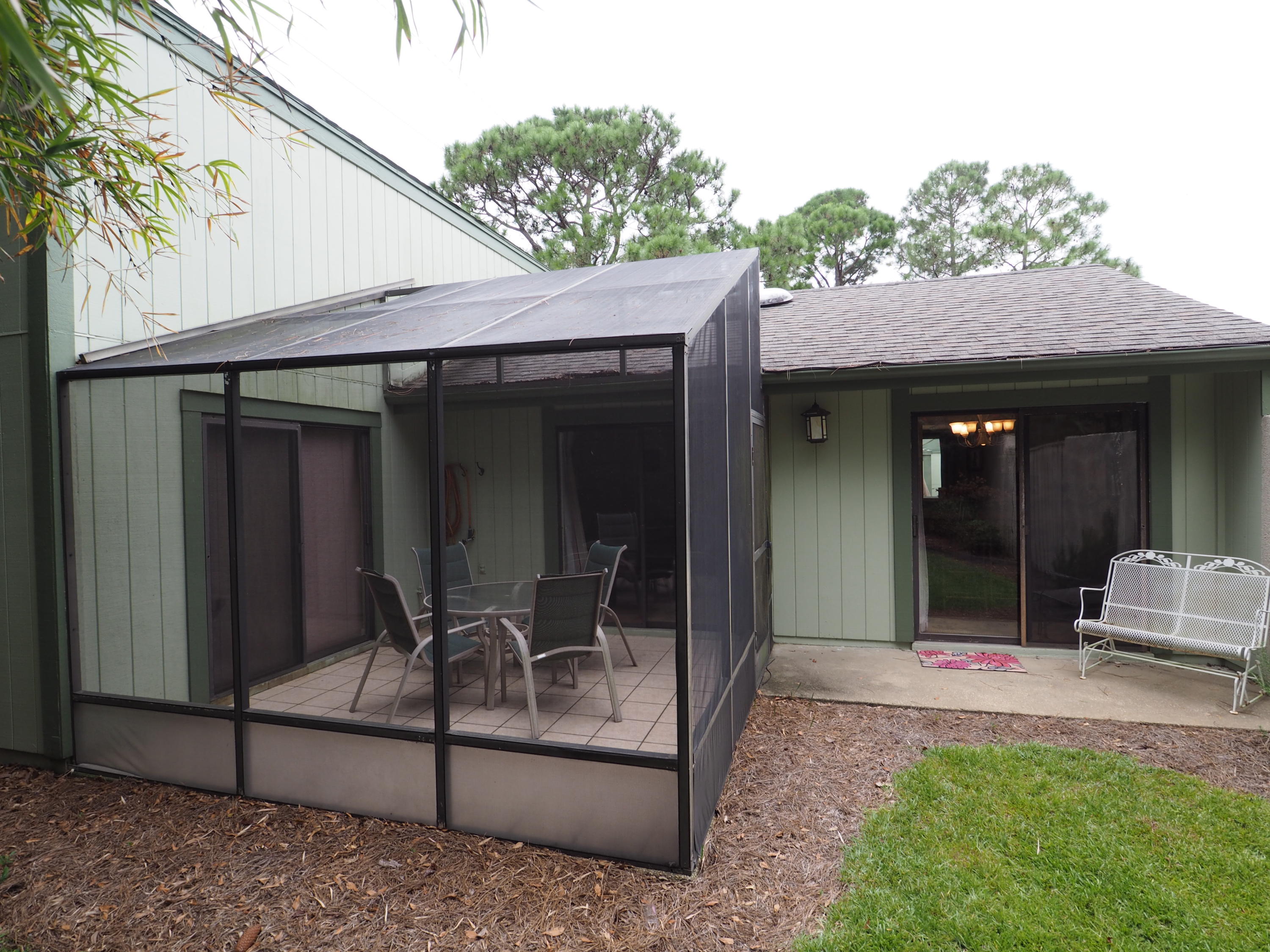 LINKSIDE VILLAGE UNIT 1 - Residential