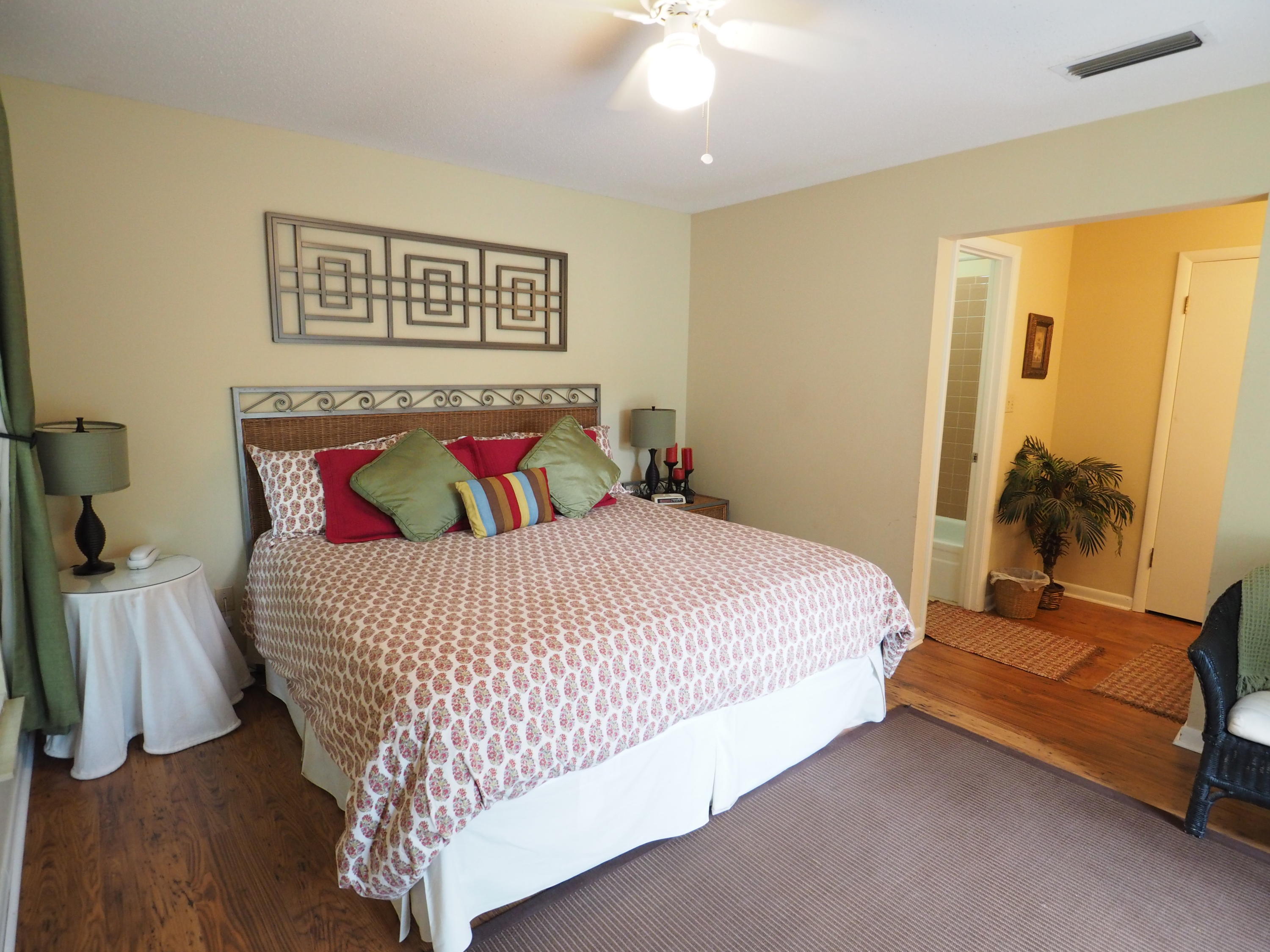 LINKSIDE VILLAGE UNIT 1 - Residential