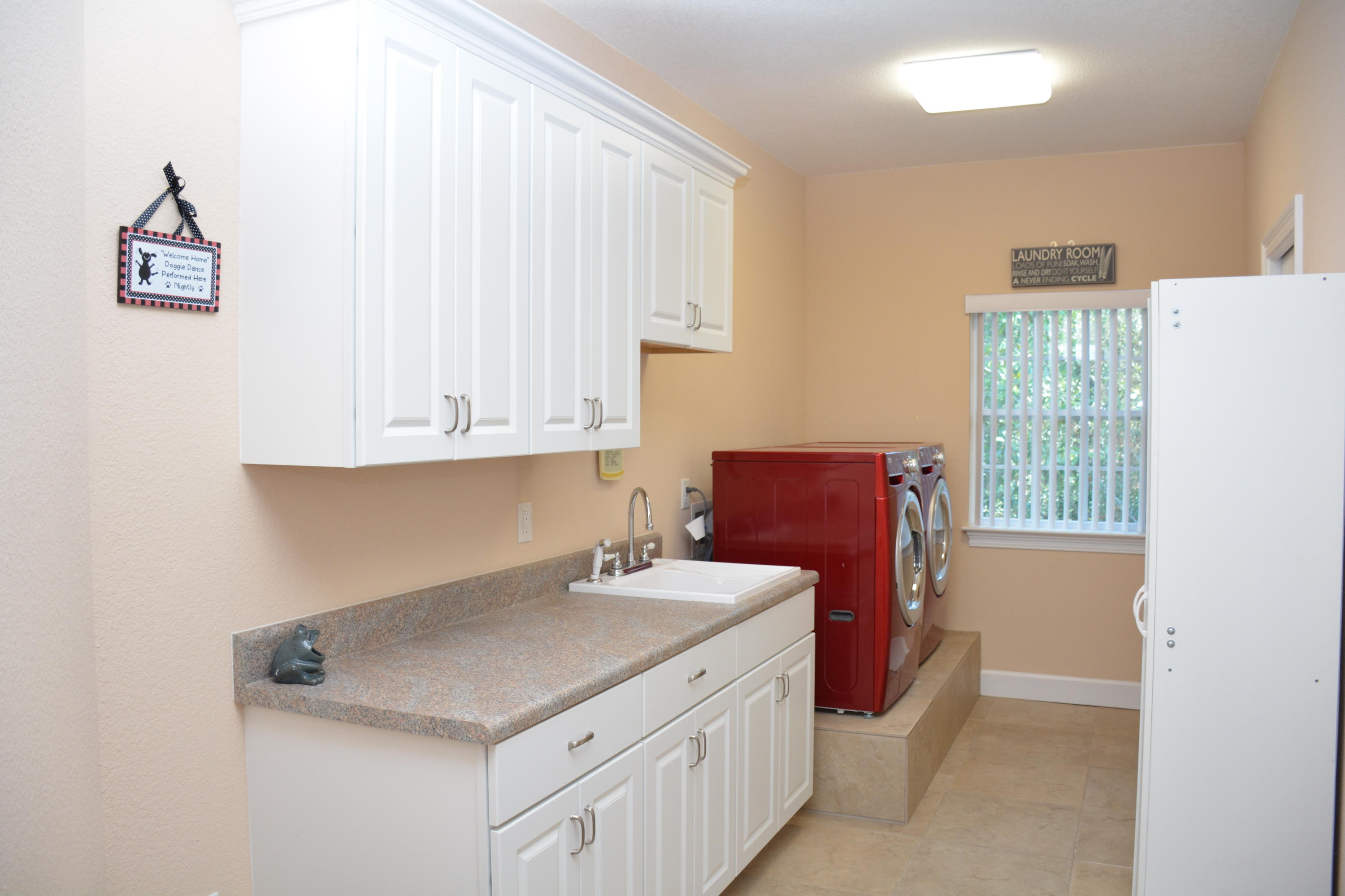 FOXWOOD ESTATES - Residential