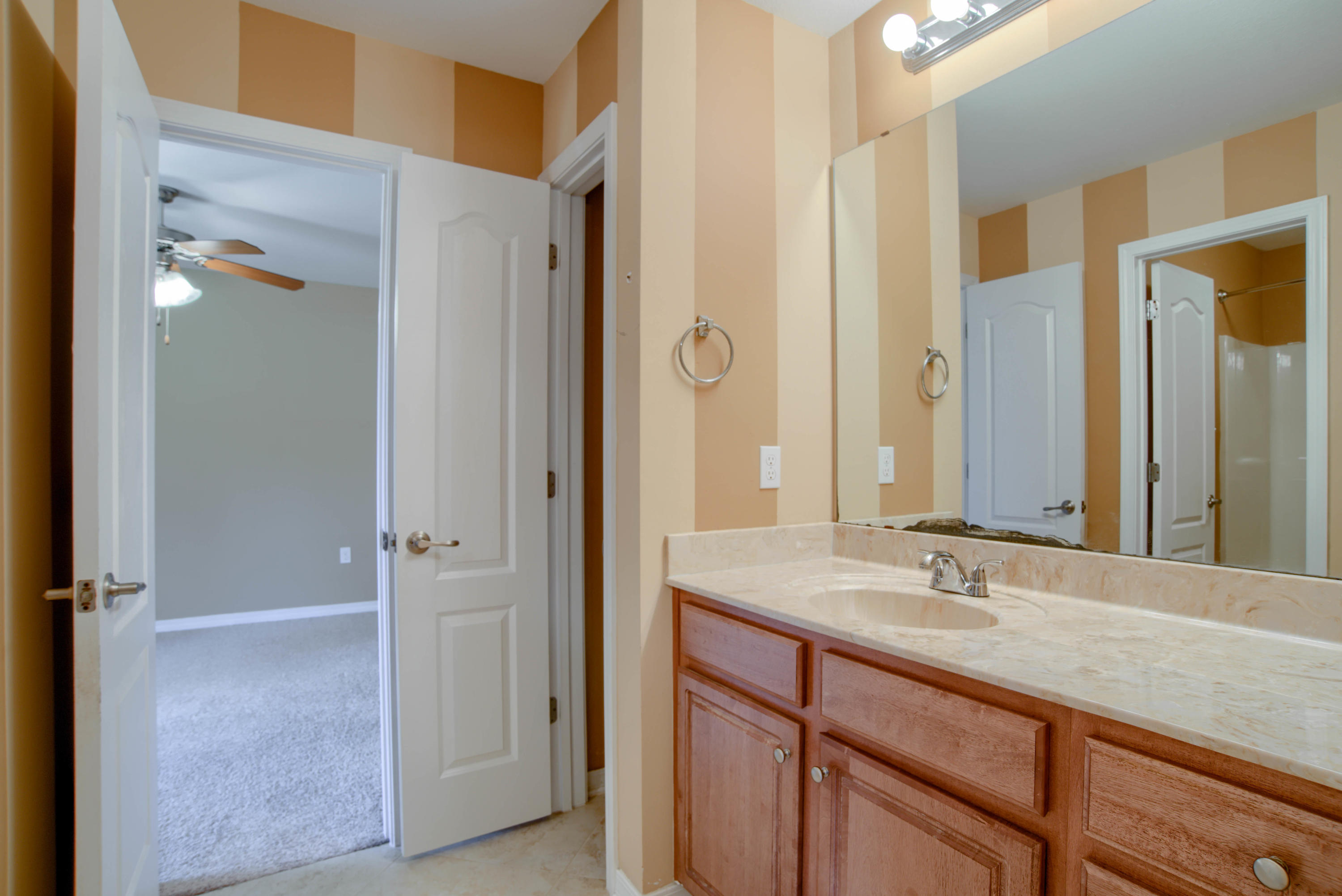HOLLEY BY THE SEA - Residential