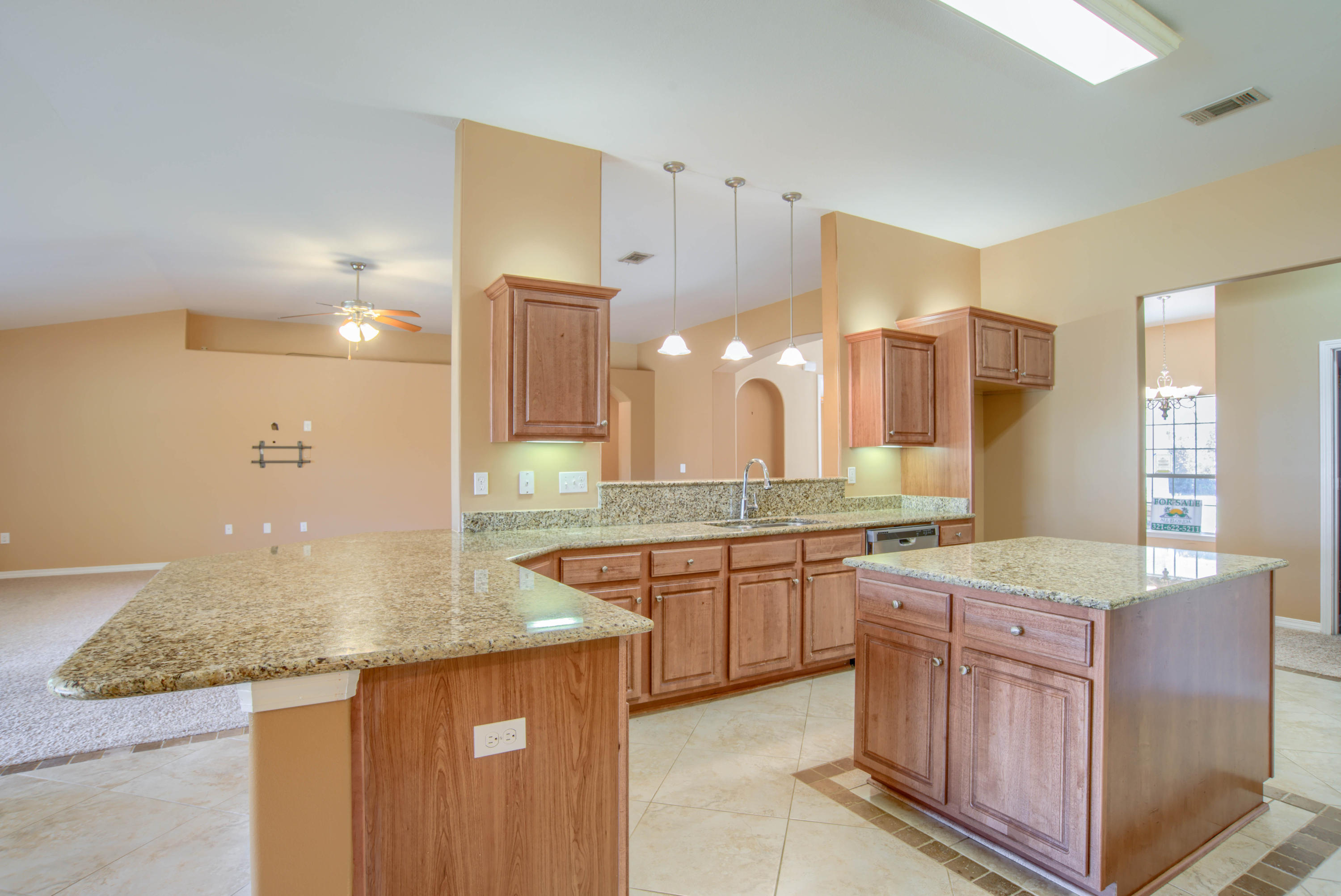 HOLLEY BY THE SEA - Residential