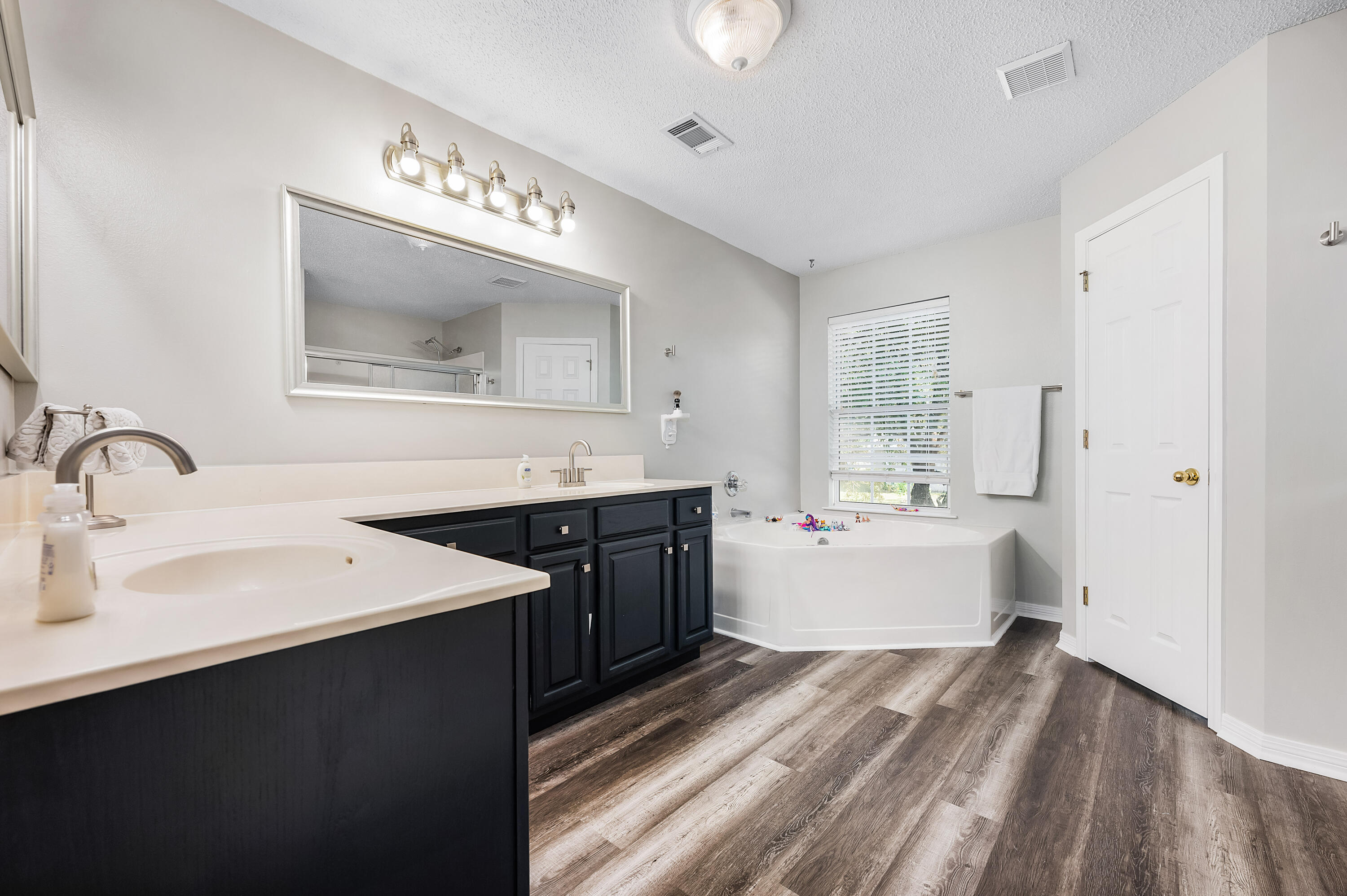 OLD BETHEL ESTATES PH I - Residential