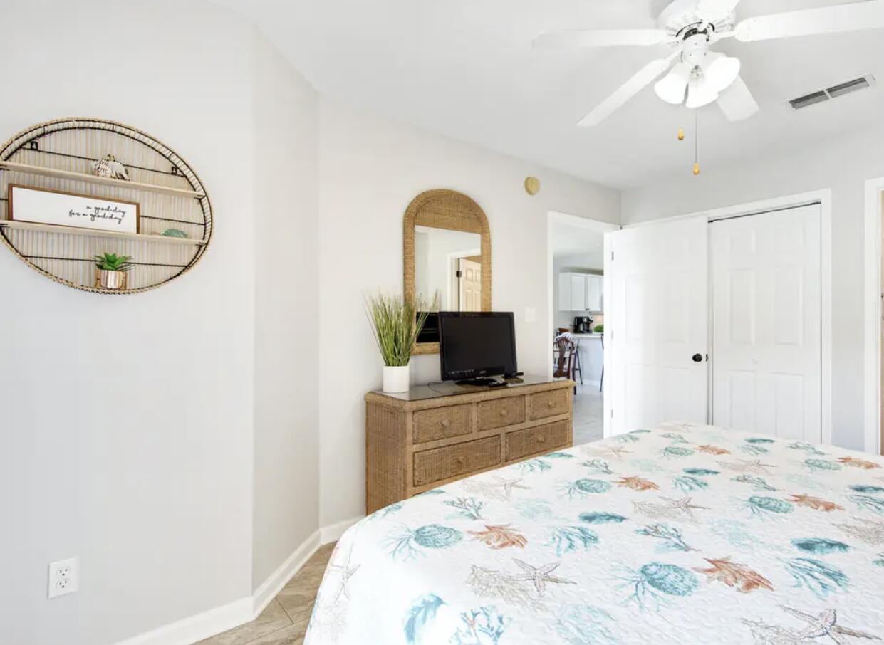 CIBONEY CONDO - Residential