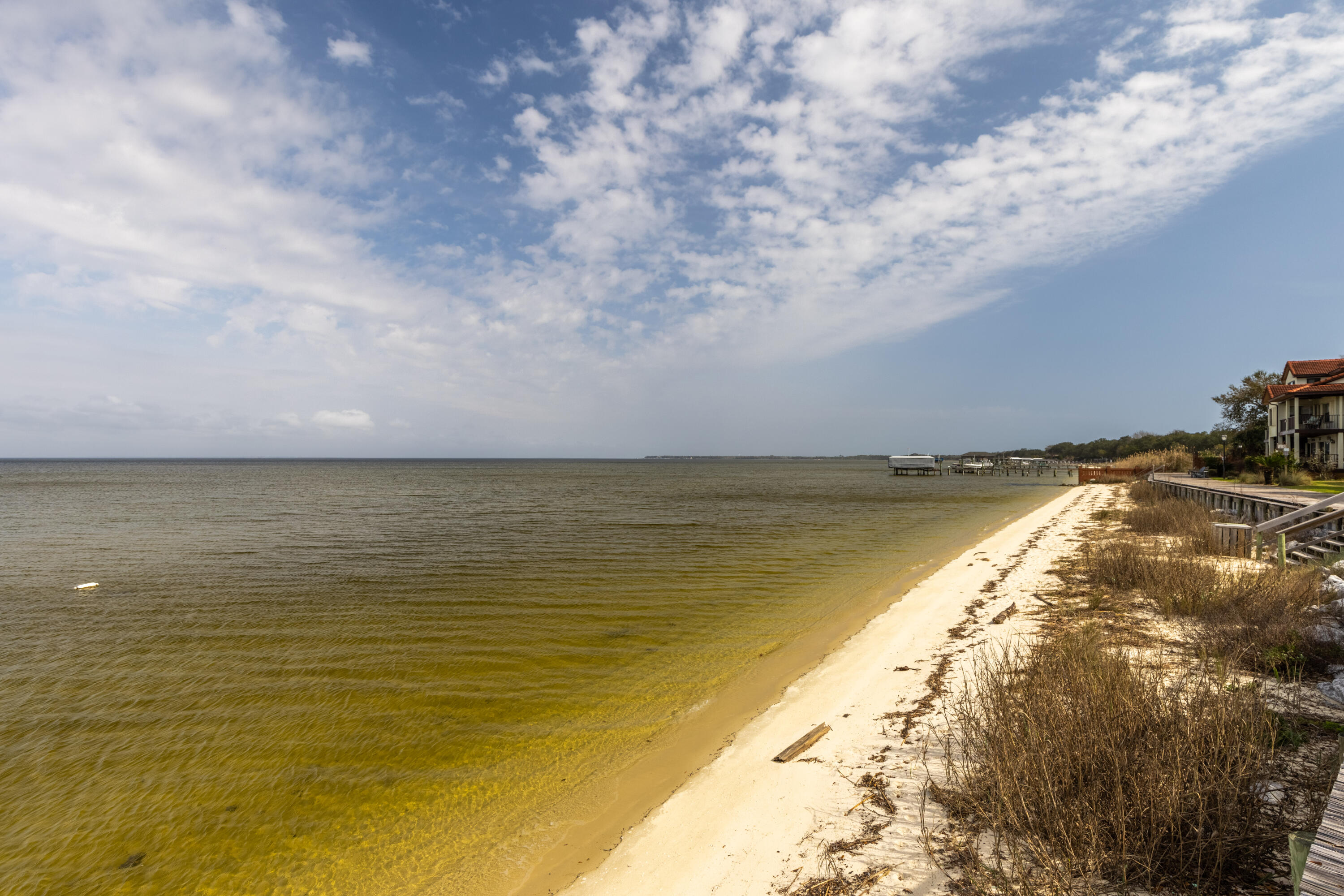 BAYBRIDGE CONDO - Residential