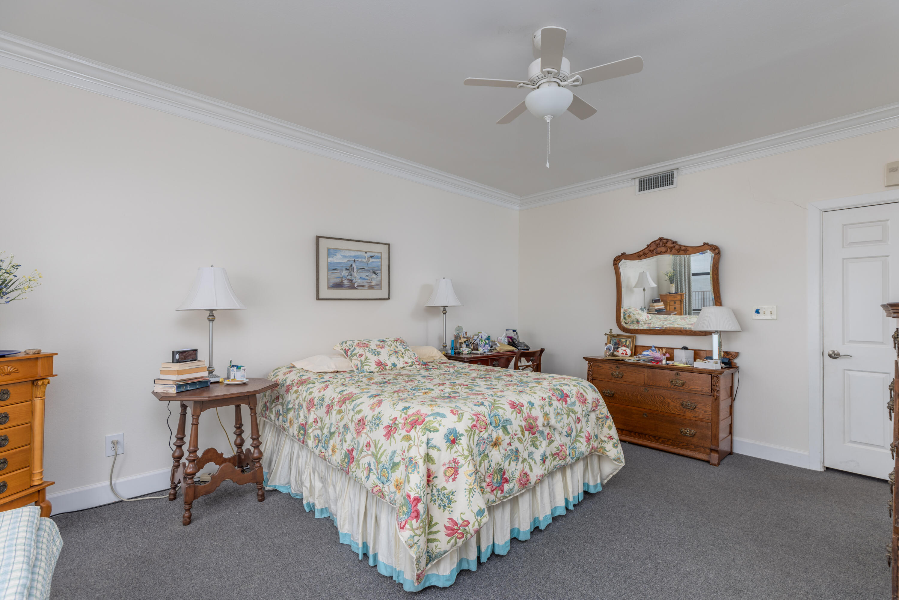 BAYBRIDGE CONDO - Residential