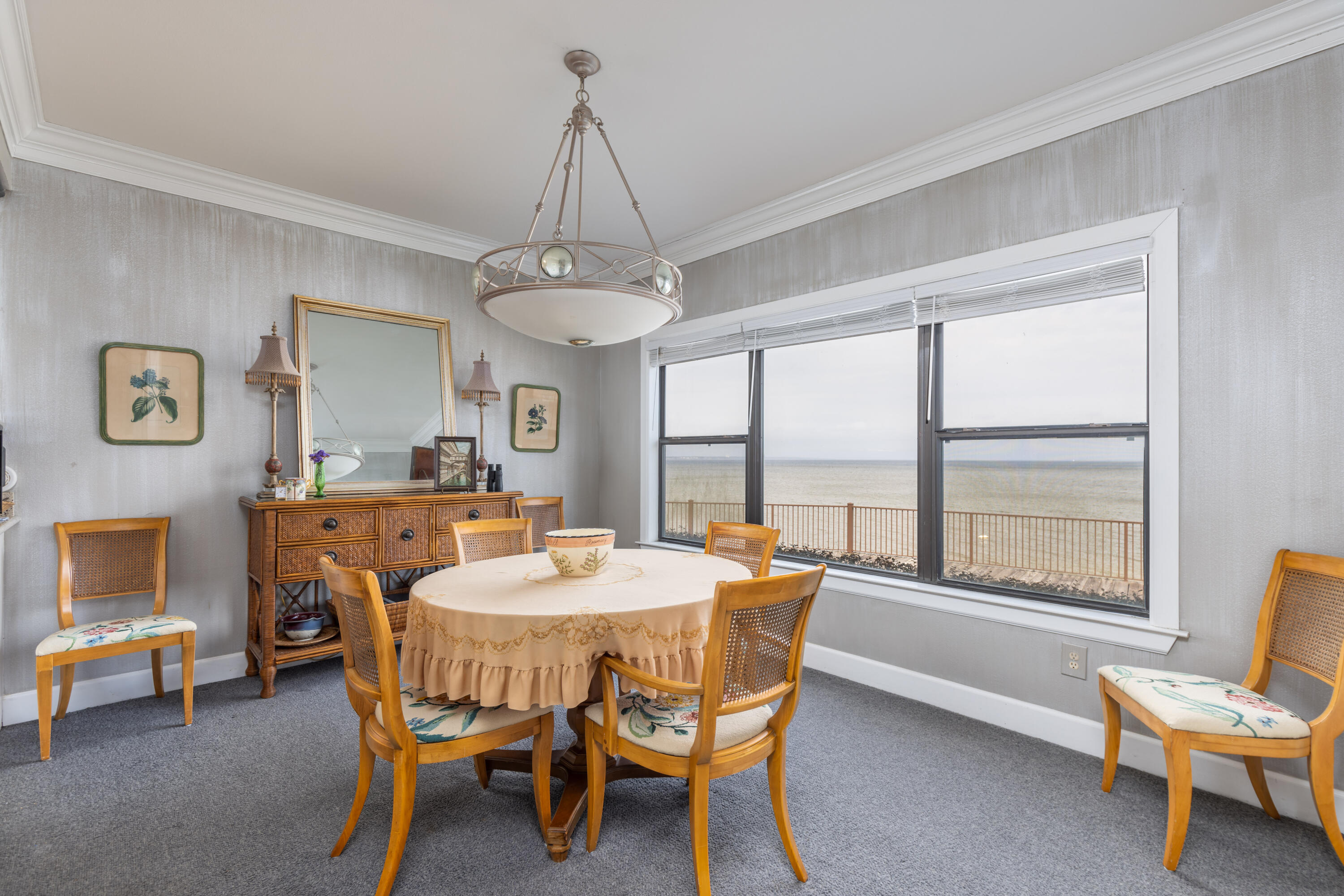 BAYBRIDGE CONDO - Residential