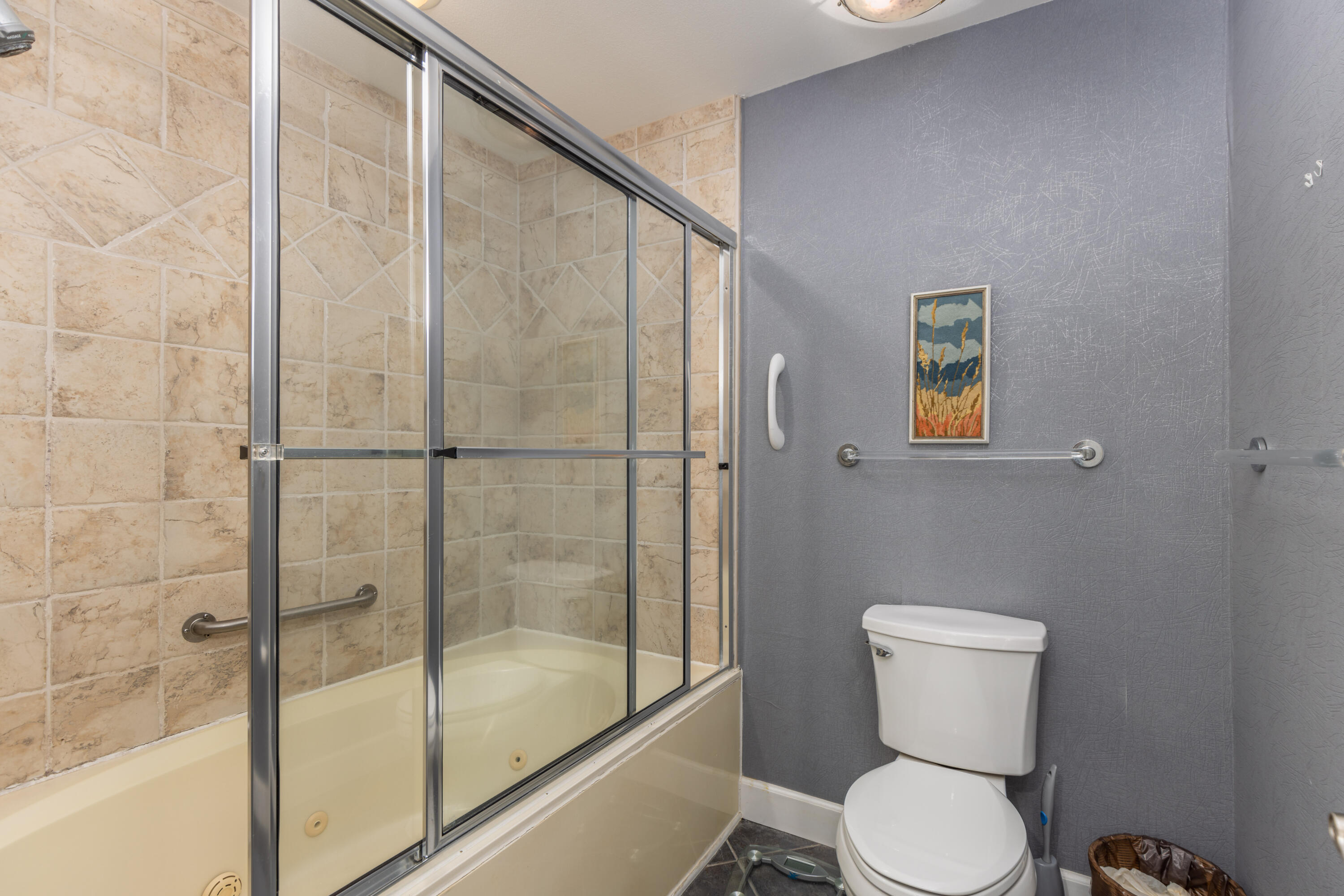 BAYBRIDGE CONDO - Residential