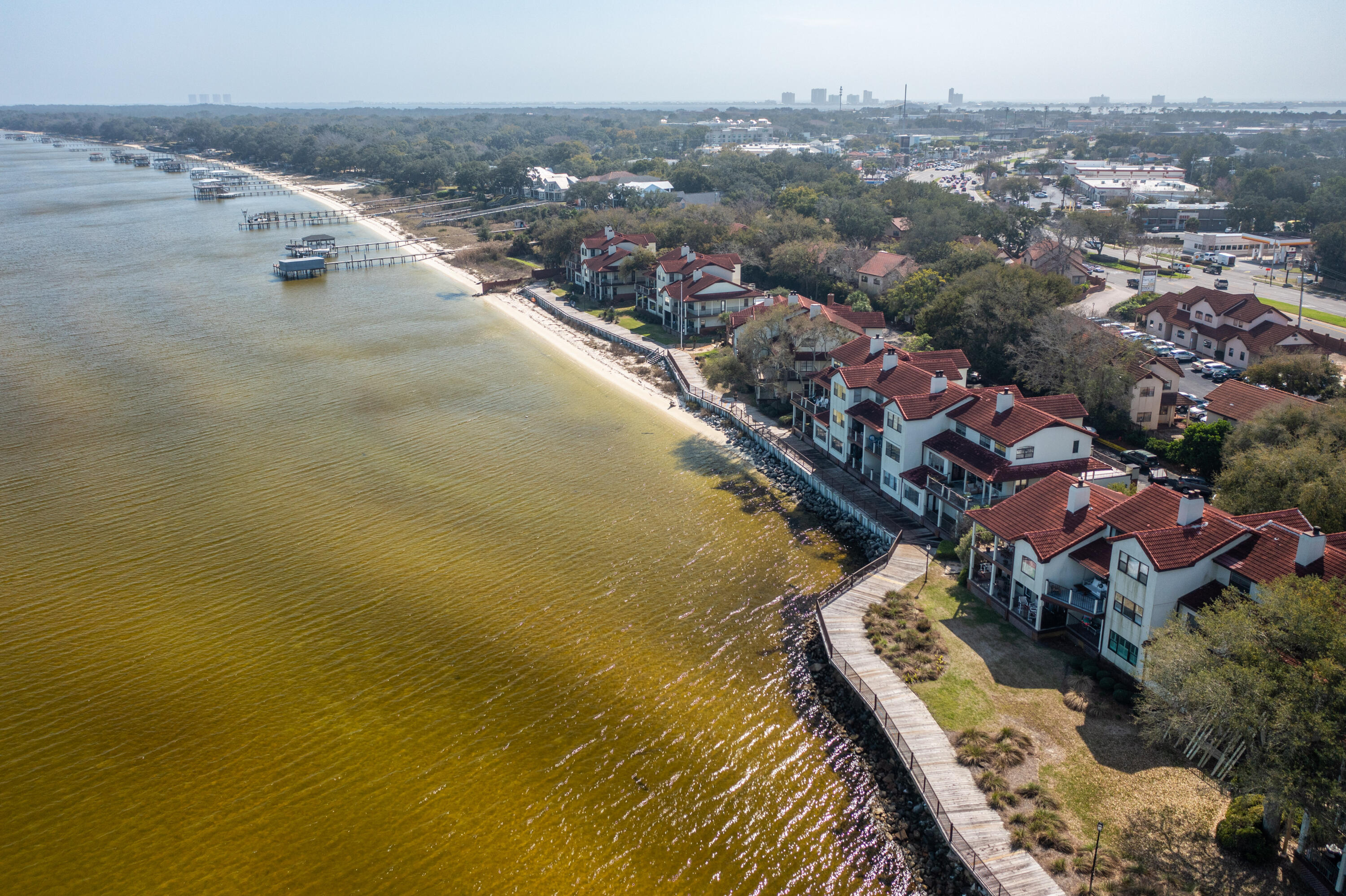 BAYBRIDGE CONDO - Residential