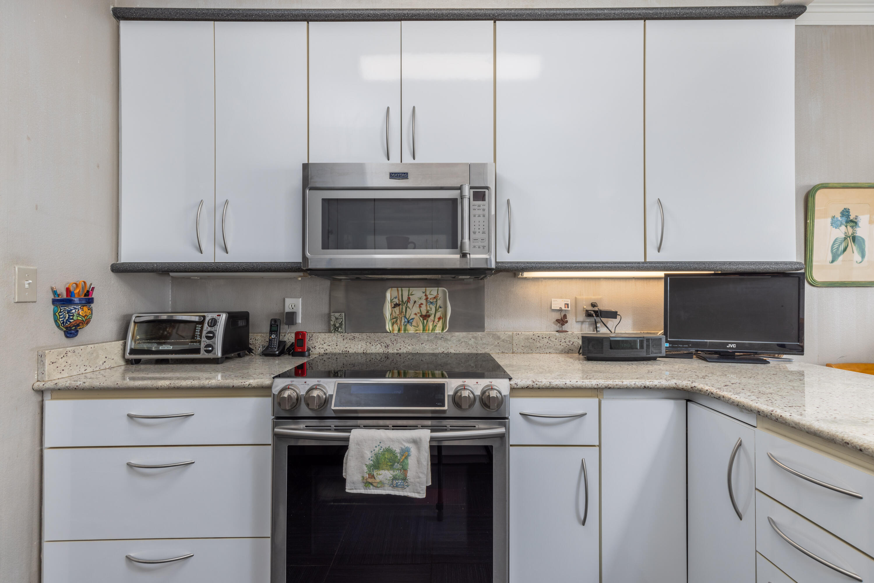 BAYBRIDGE CONDO - Residential