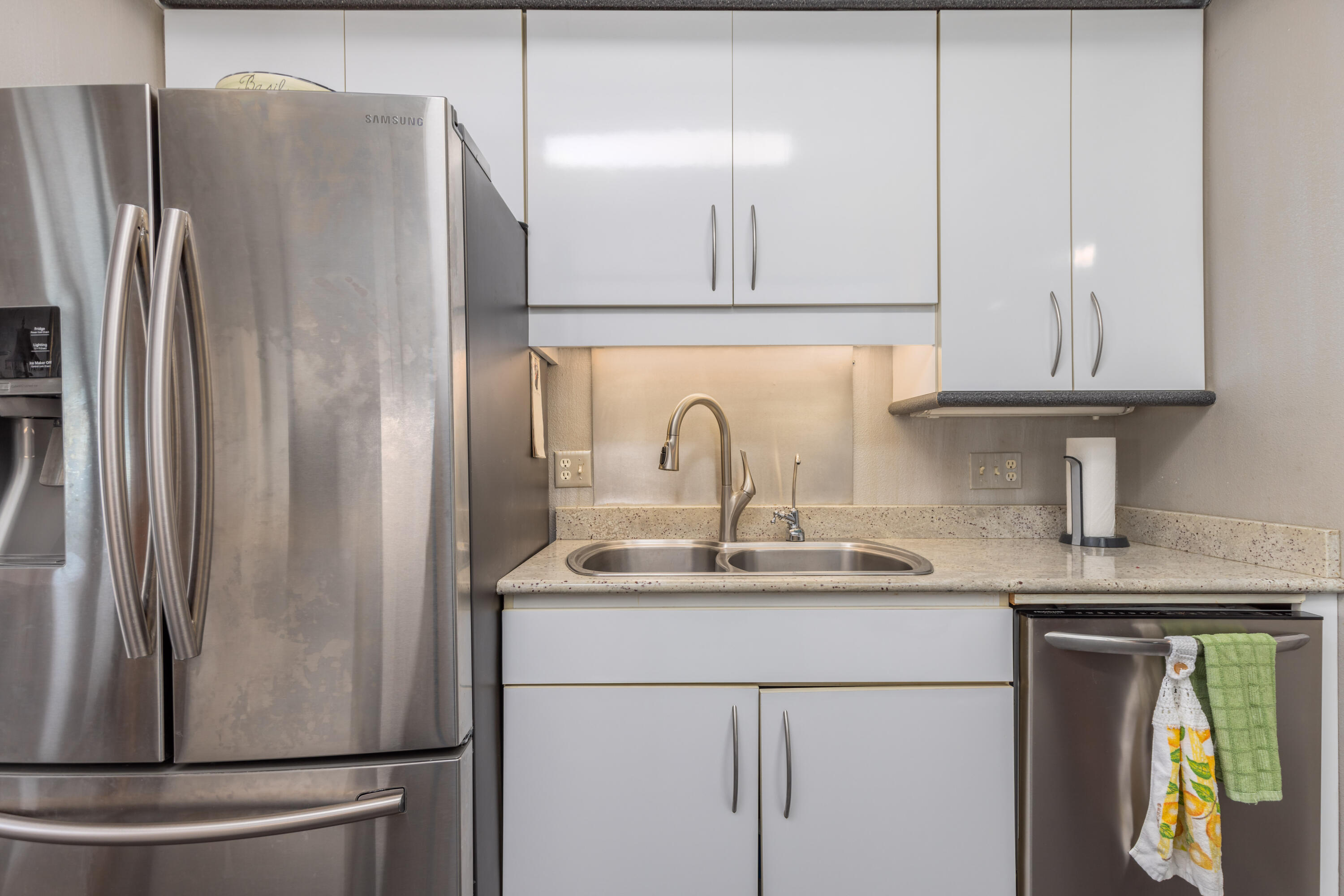 BAYBRIDGE CONDO - Residential