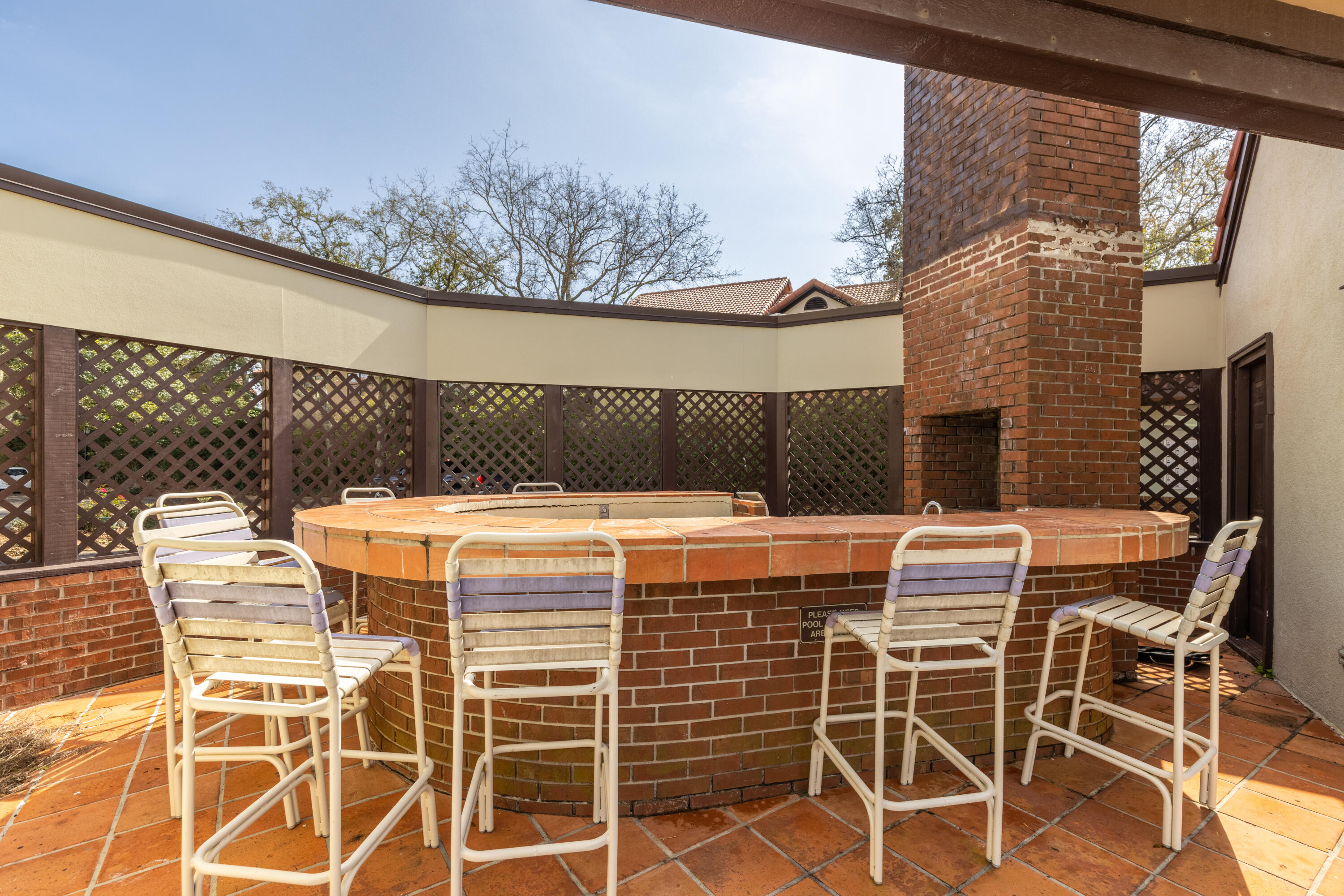 BAYBRIDGE CONDO - Residential