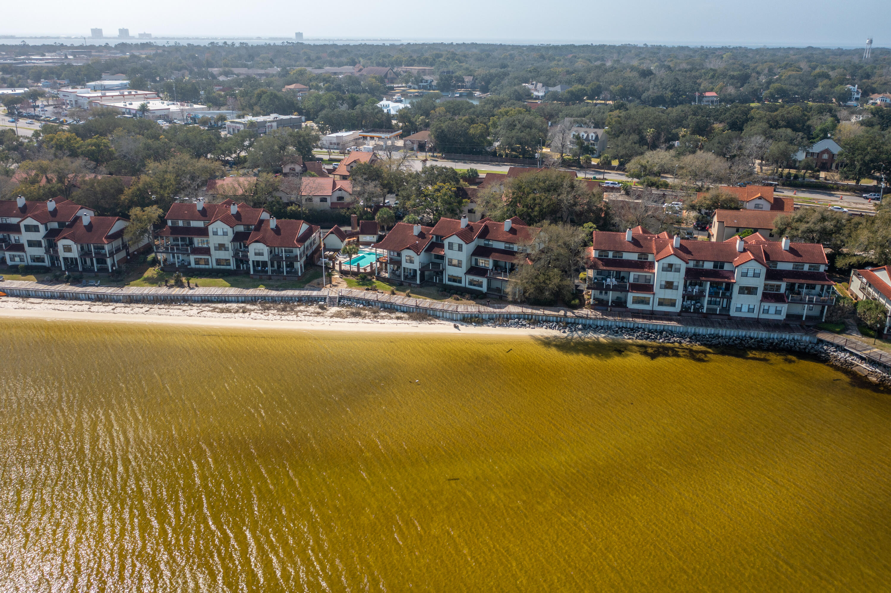 BAYBRIDGE CONDO - Residential