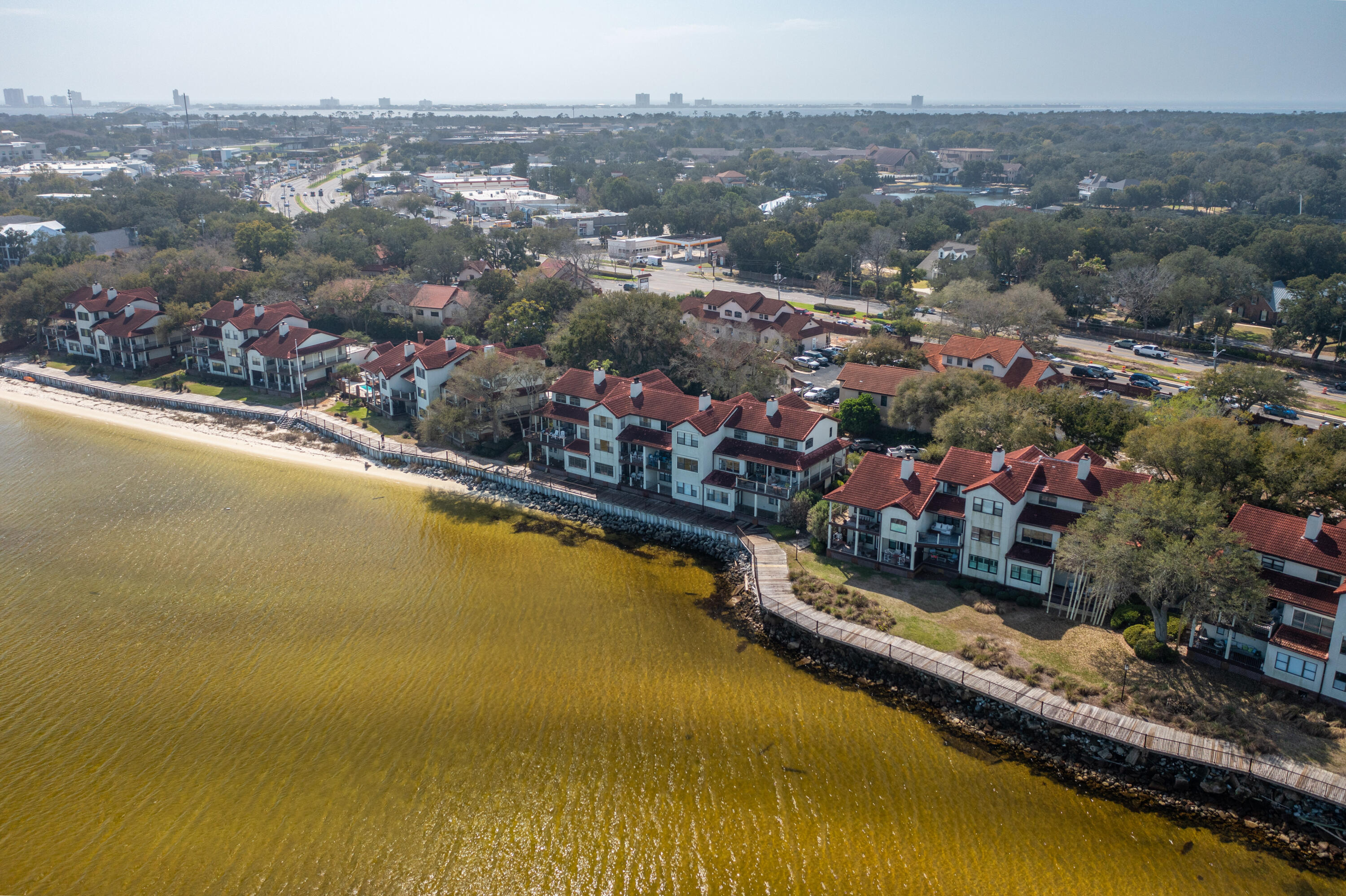 BAYBRIDGE CONDO - Residential