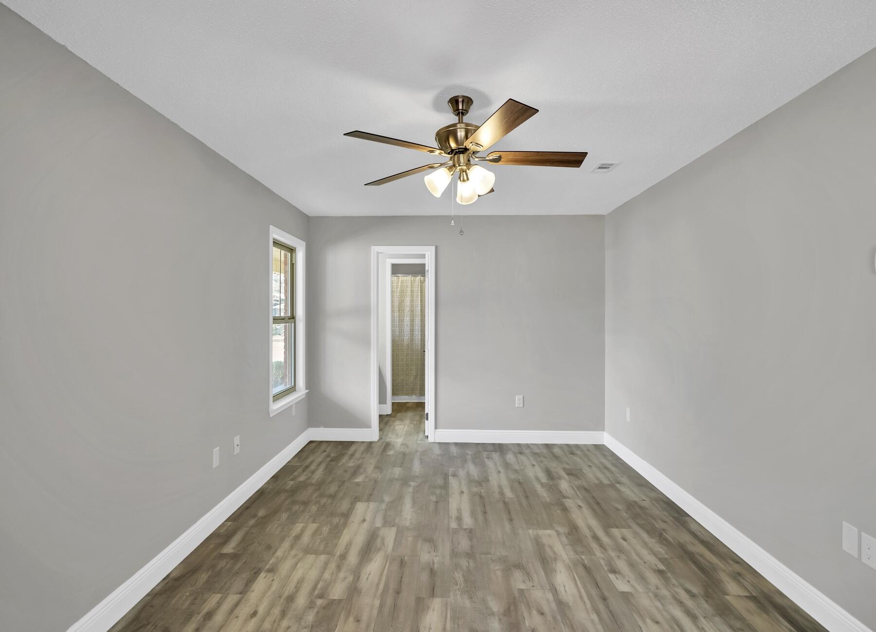 DOGWOOD ESTATES 1ST ADDN - Residential