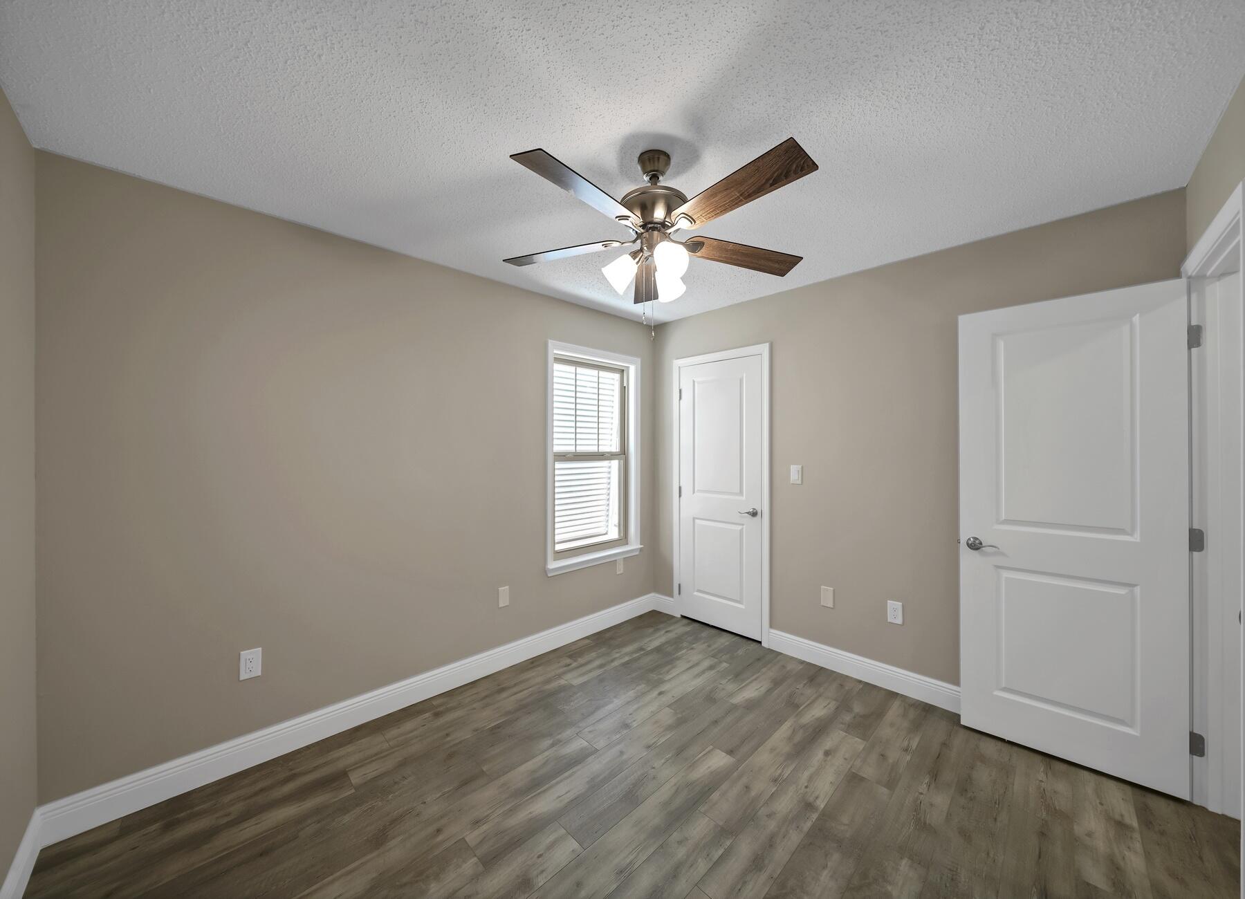 DOGWOOD ESTATES 1ST ADDN - Residential