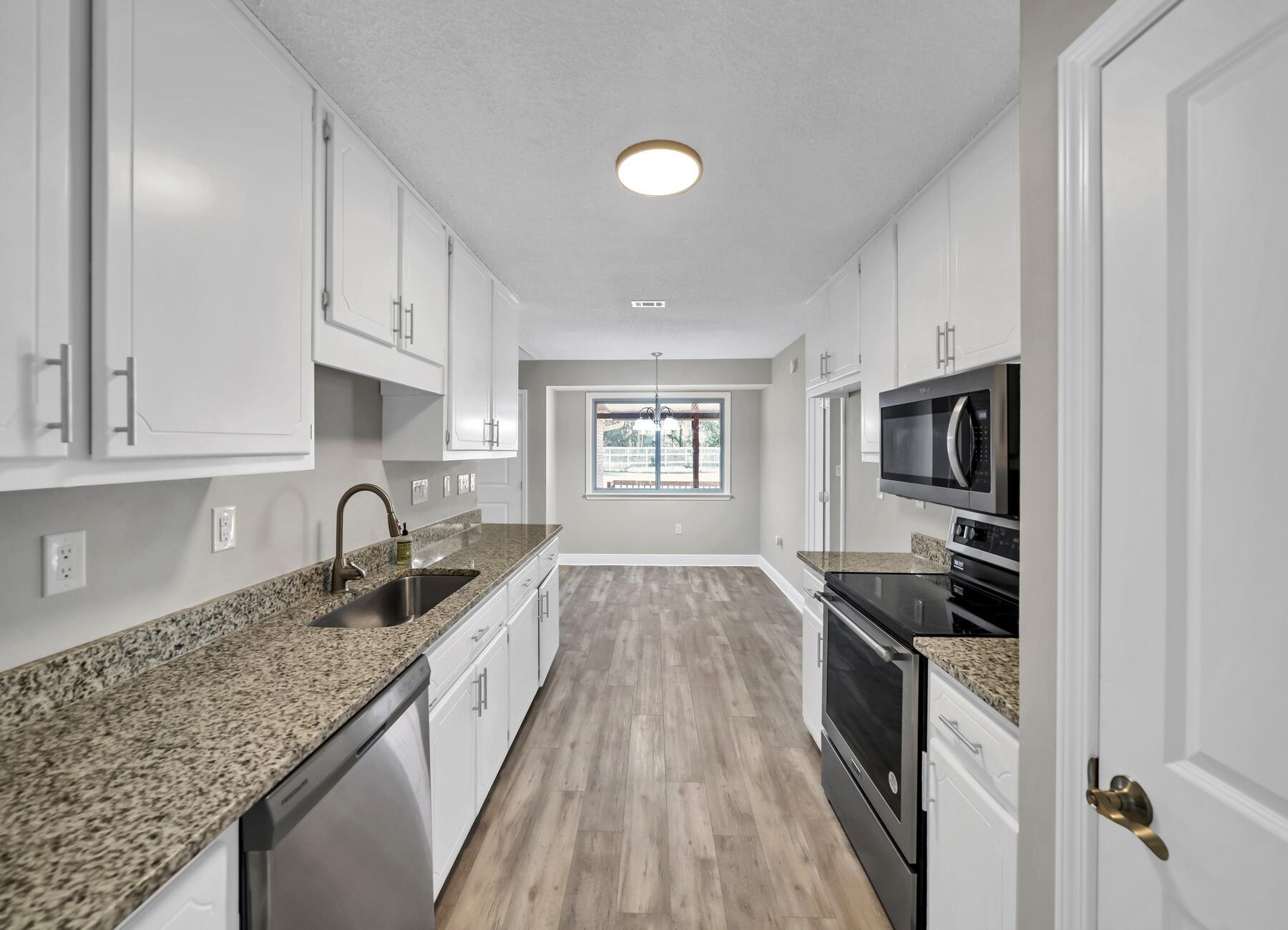 DOGWOOD ESTATES 1ST ADDN - Residential