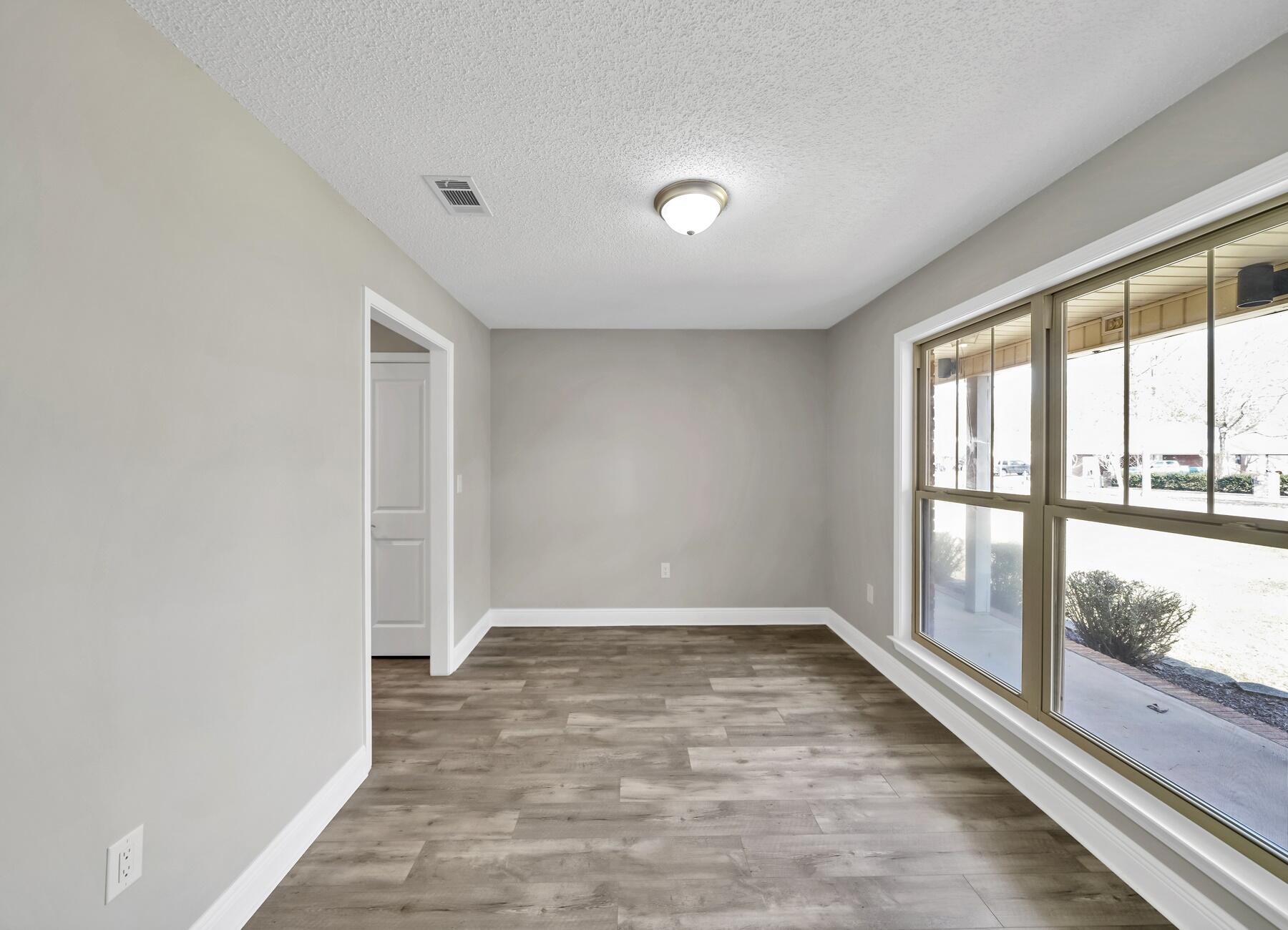 DOGWOOD ESTATES 1ST ADDN - Residential