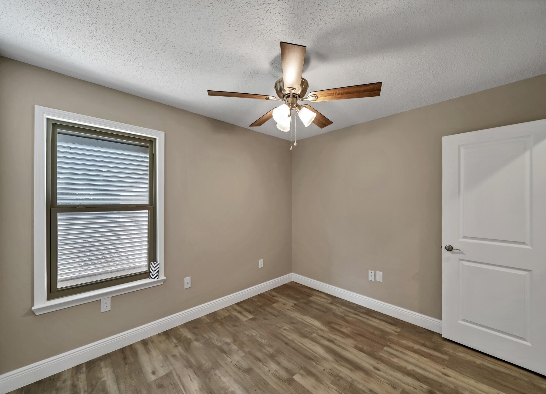 DOGWOOD ESTATES 1ST ADDN - Residential