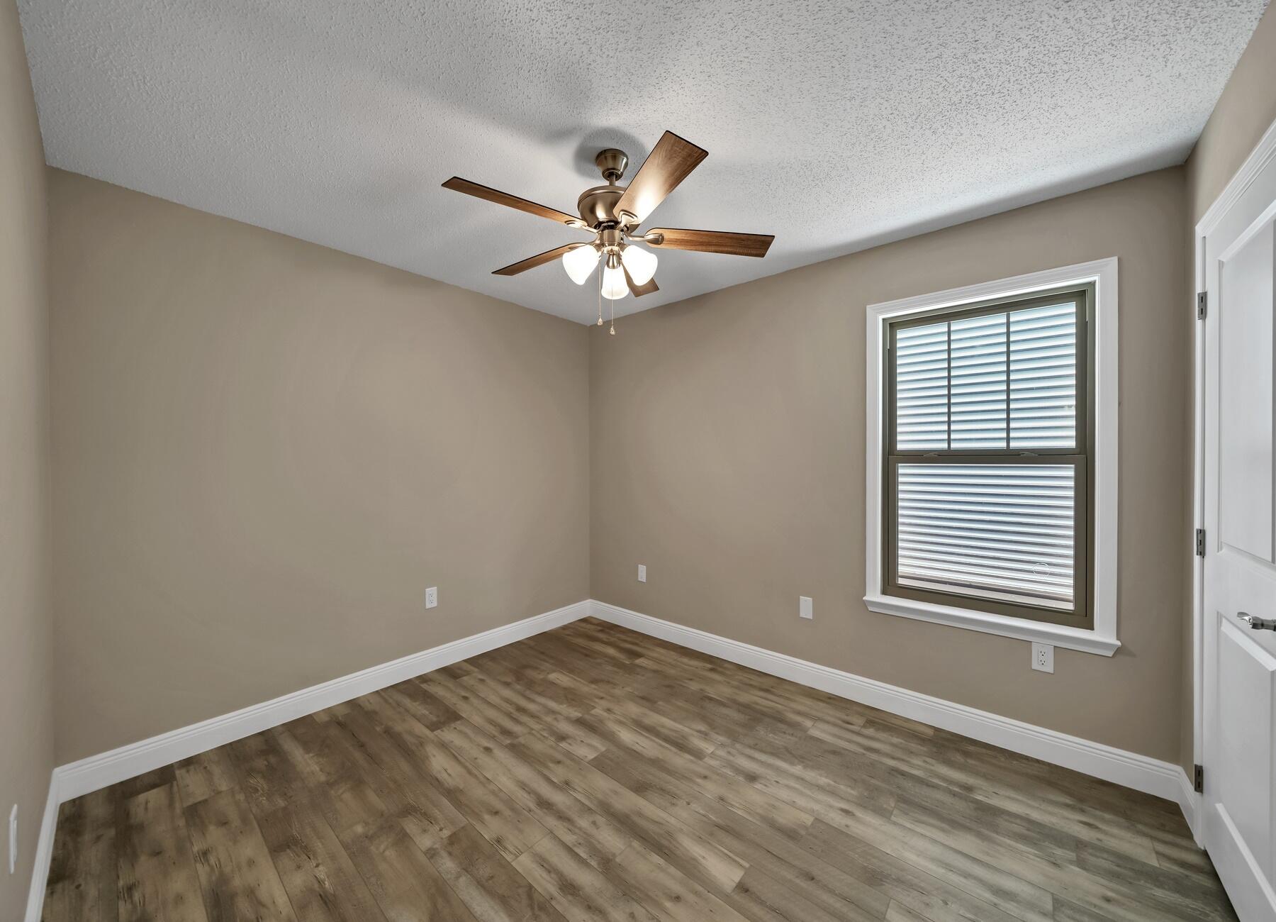 DOGWOOD ESTATES 1ST ADDN - Residential