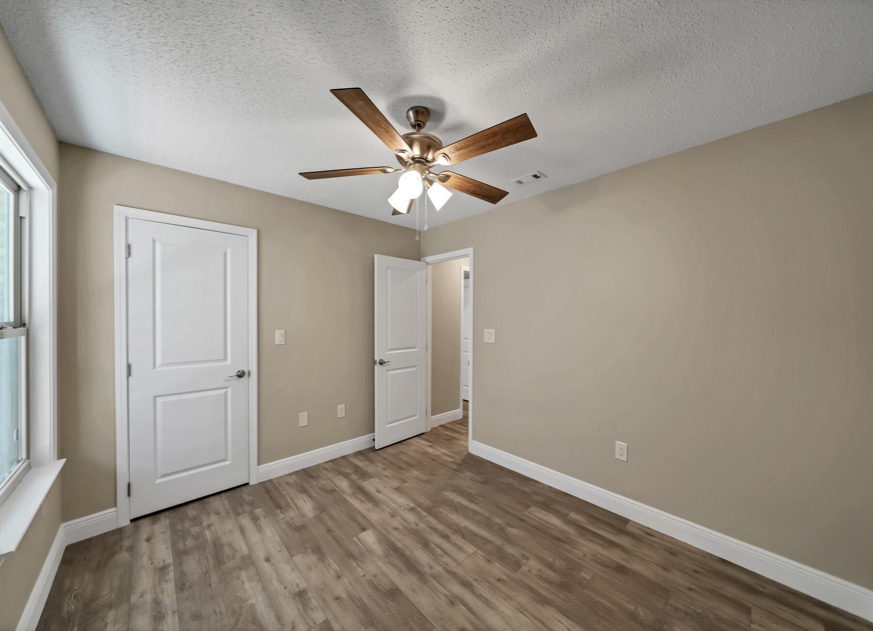 DOGWOOD ESTATES 1ST ADDN - Residential