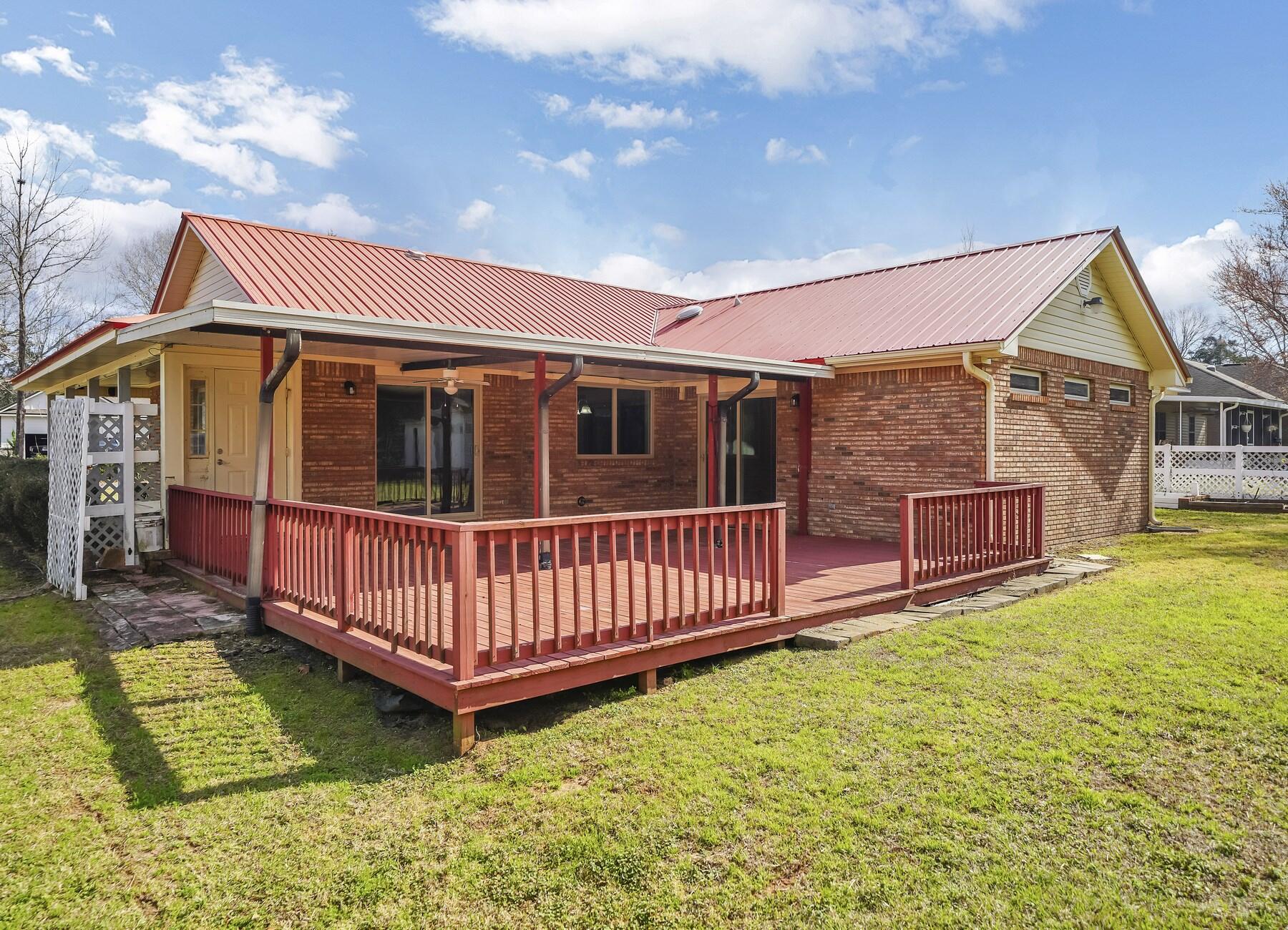 DOGWOOD ESTATES 1ST ADDN - Residential