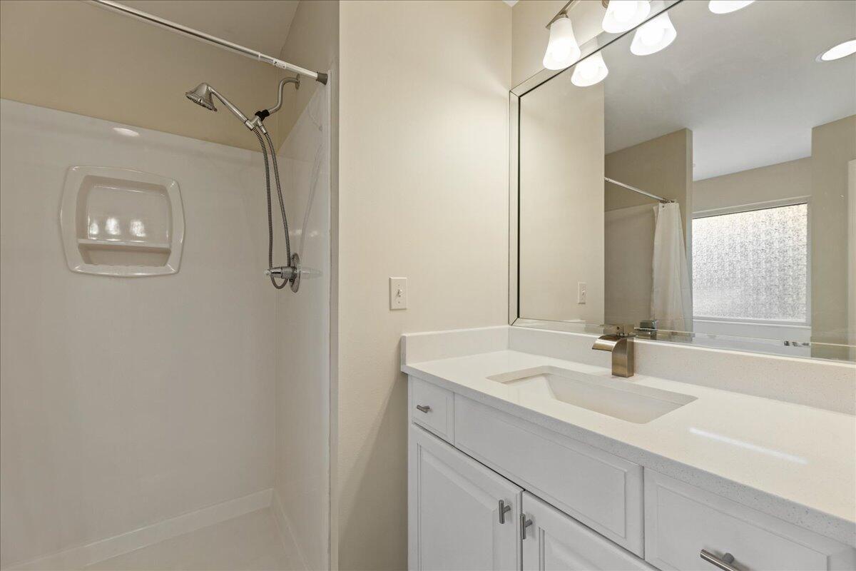 BAYWINDS GOLF ESTATES PH3 - Residential