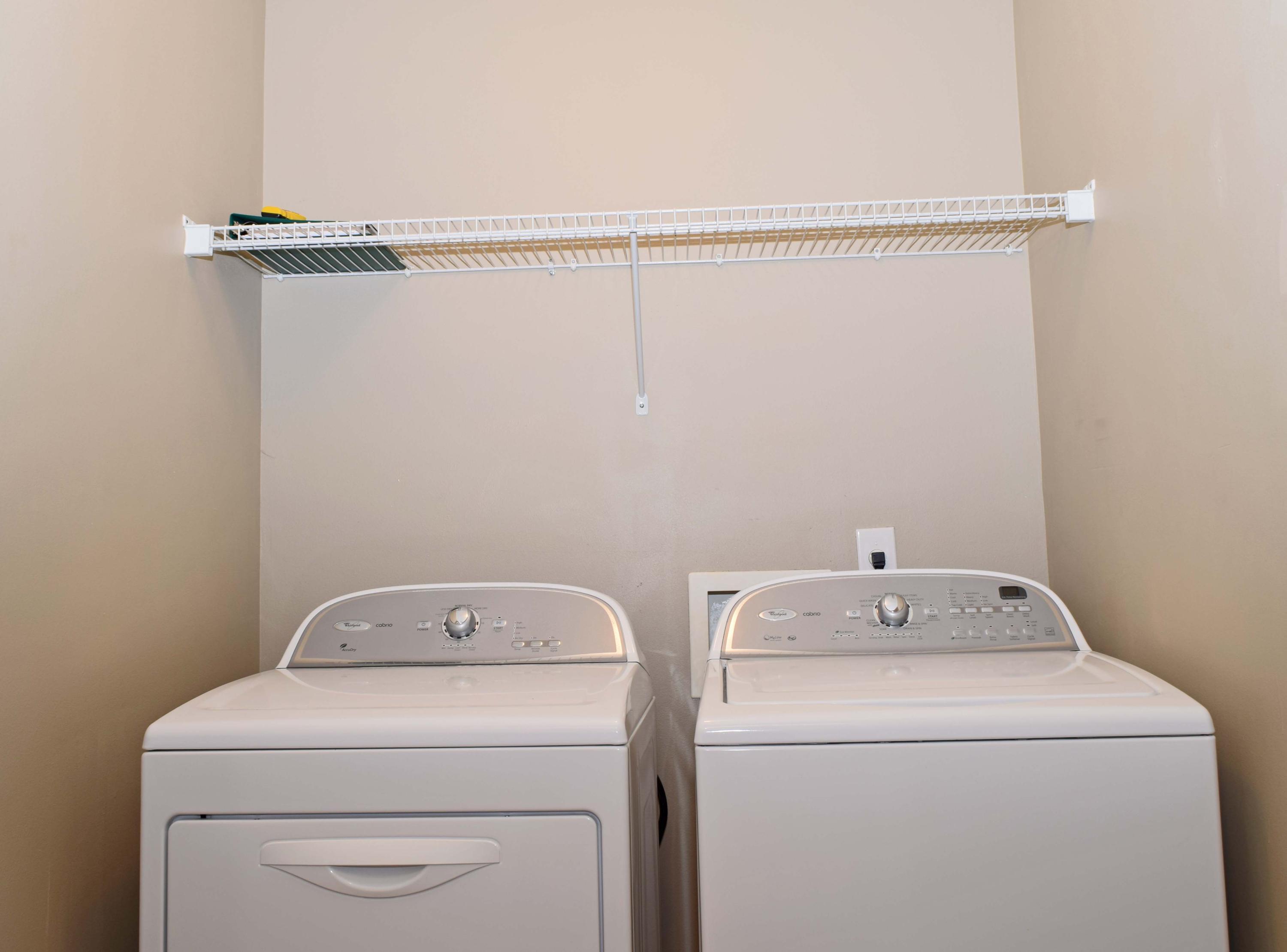 HIDDEN SHORES - Residential