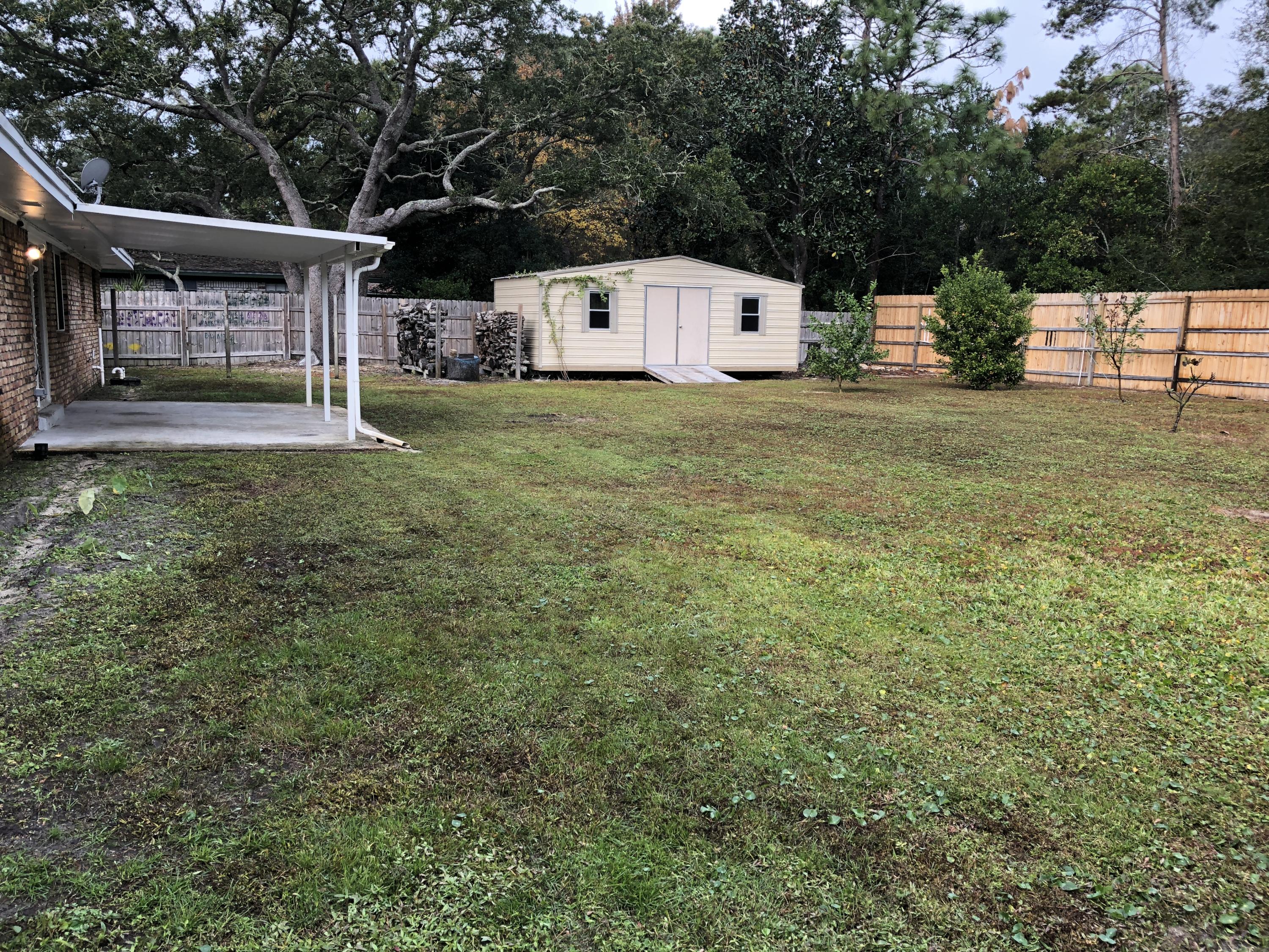 LAKE LORRAINE ESTATES - Residential