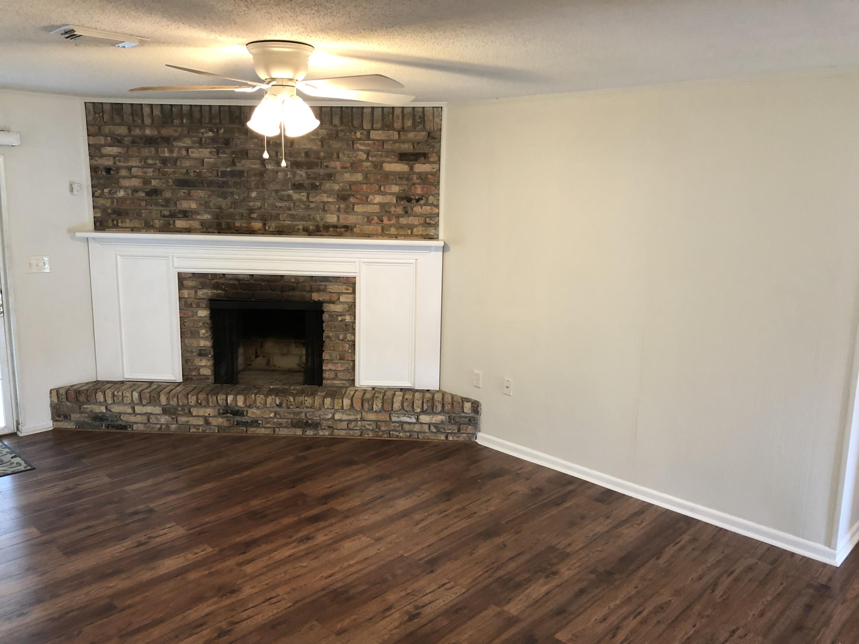 LAKE LORRAINE ESTATES - Residential