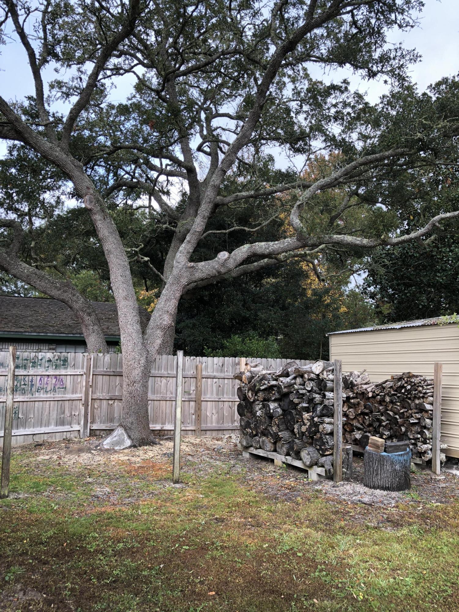 LAKE LORRAINE ESTATES - Residential