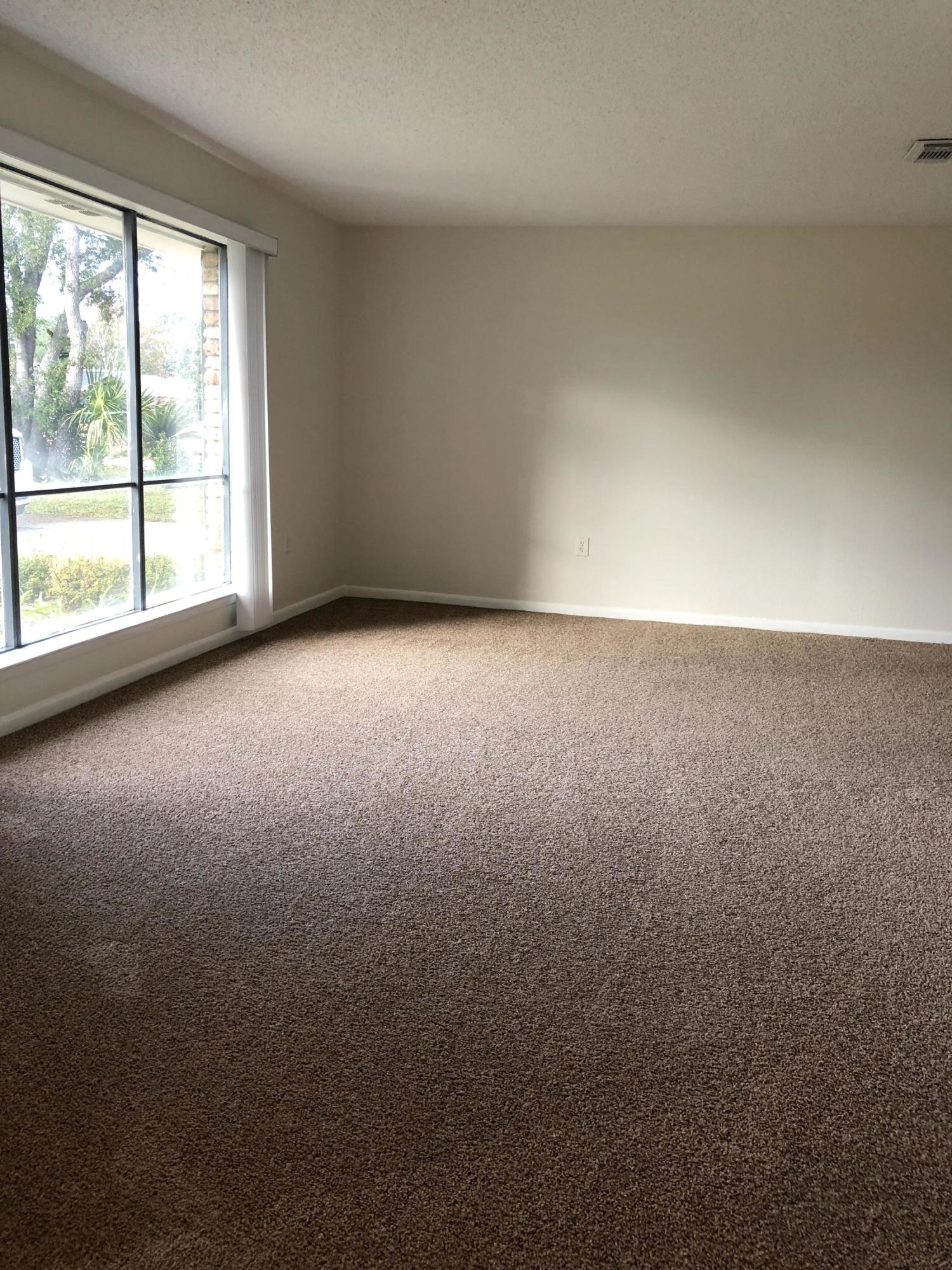 LAKE LORRAINE ESTATES - Residential