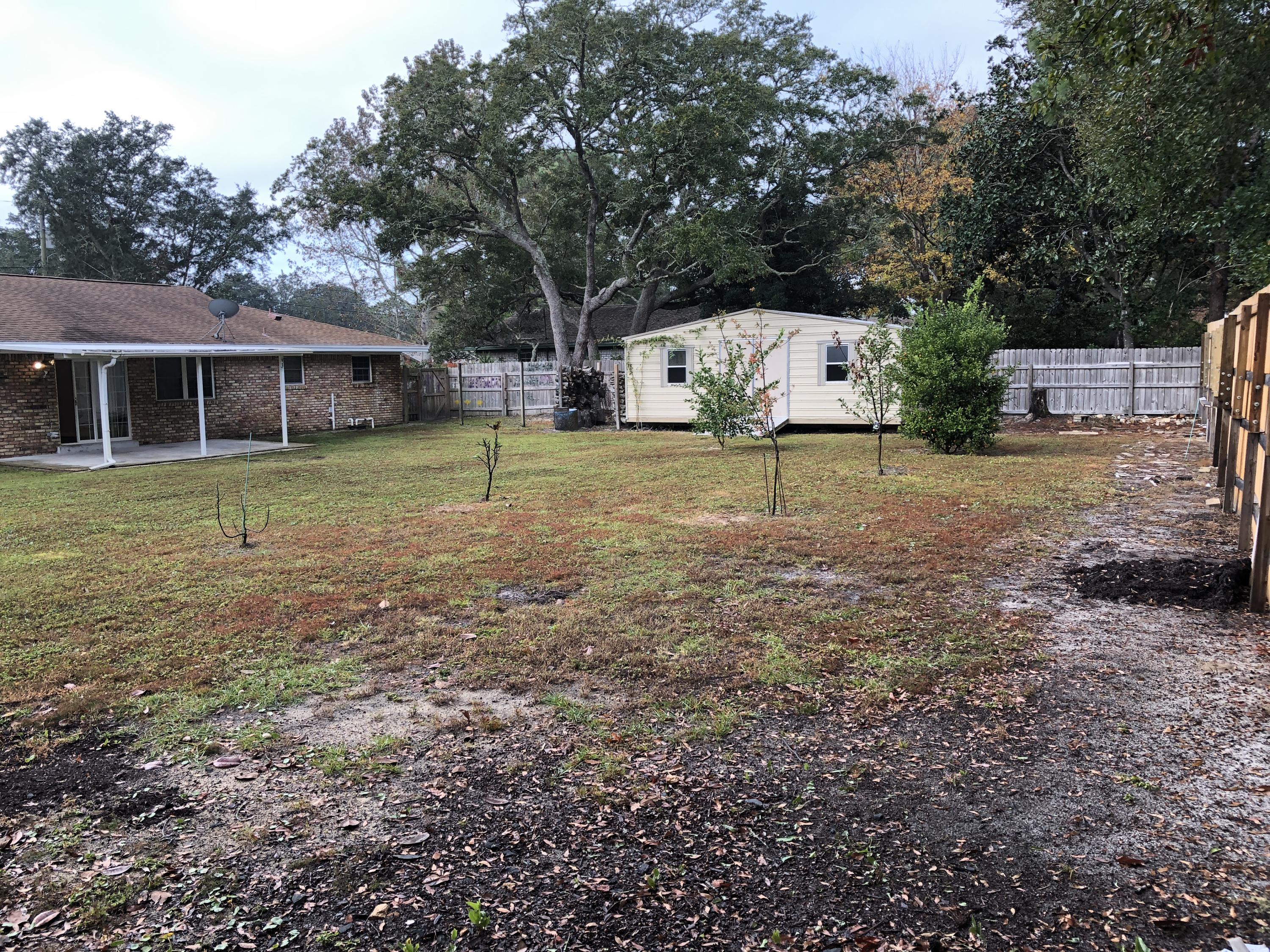 LAKE LORRAINE ESTATES - Residential