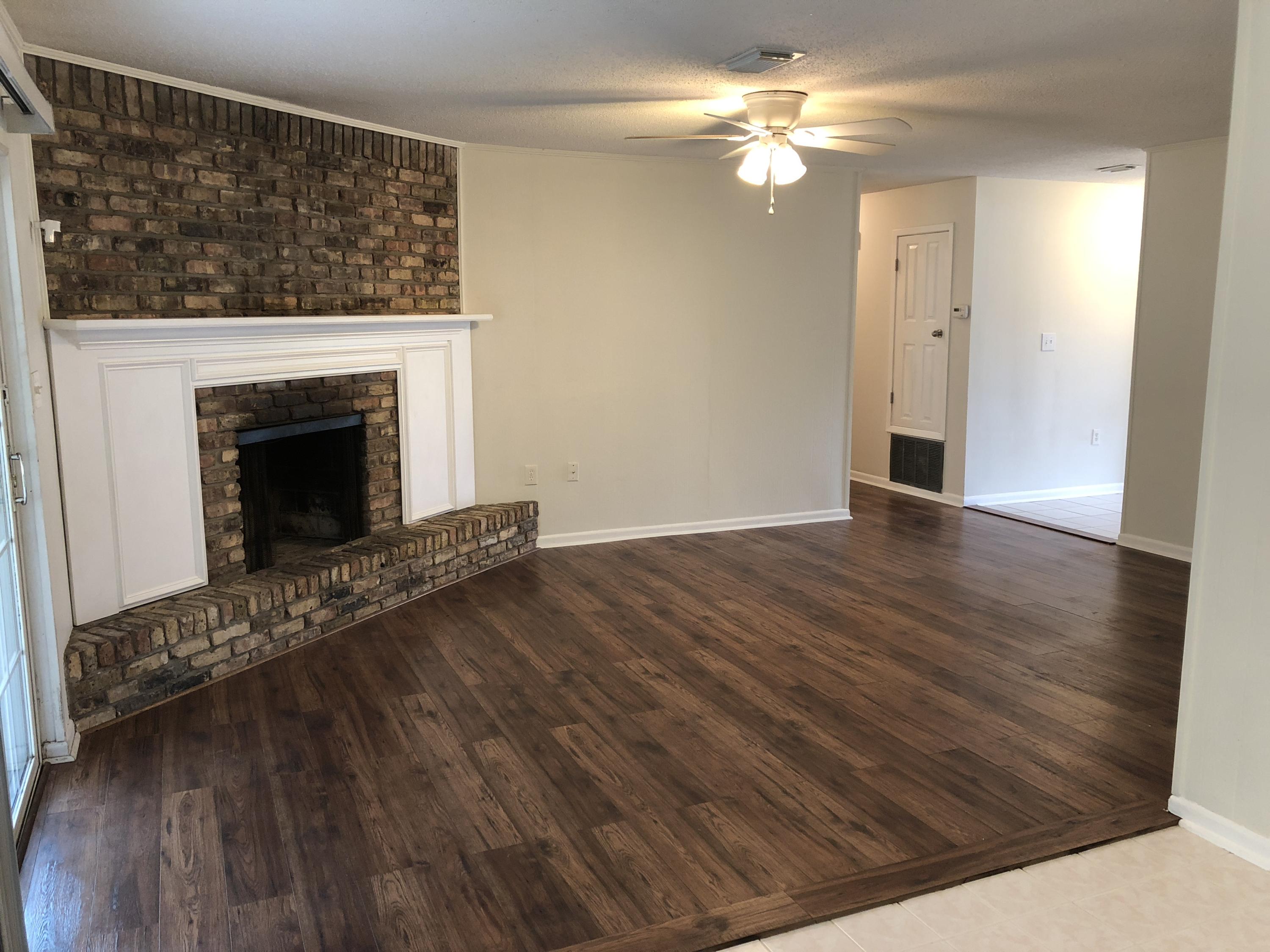 LAKE LORRAINE ESTATES - Residential