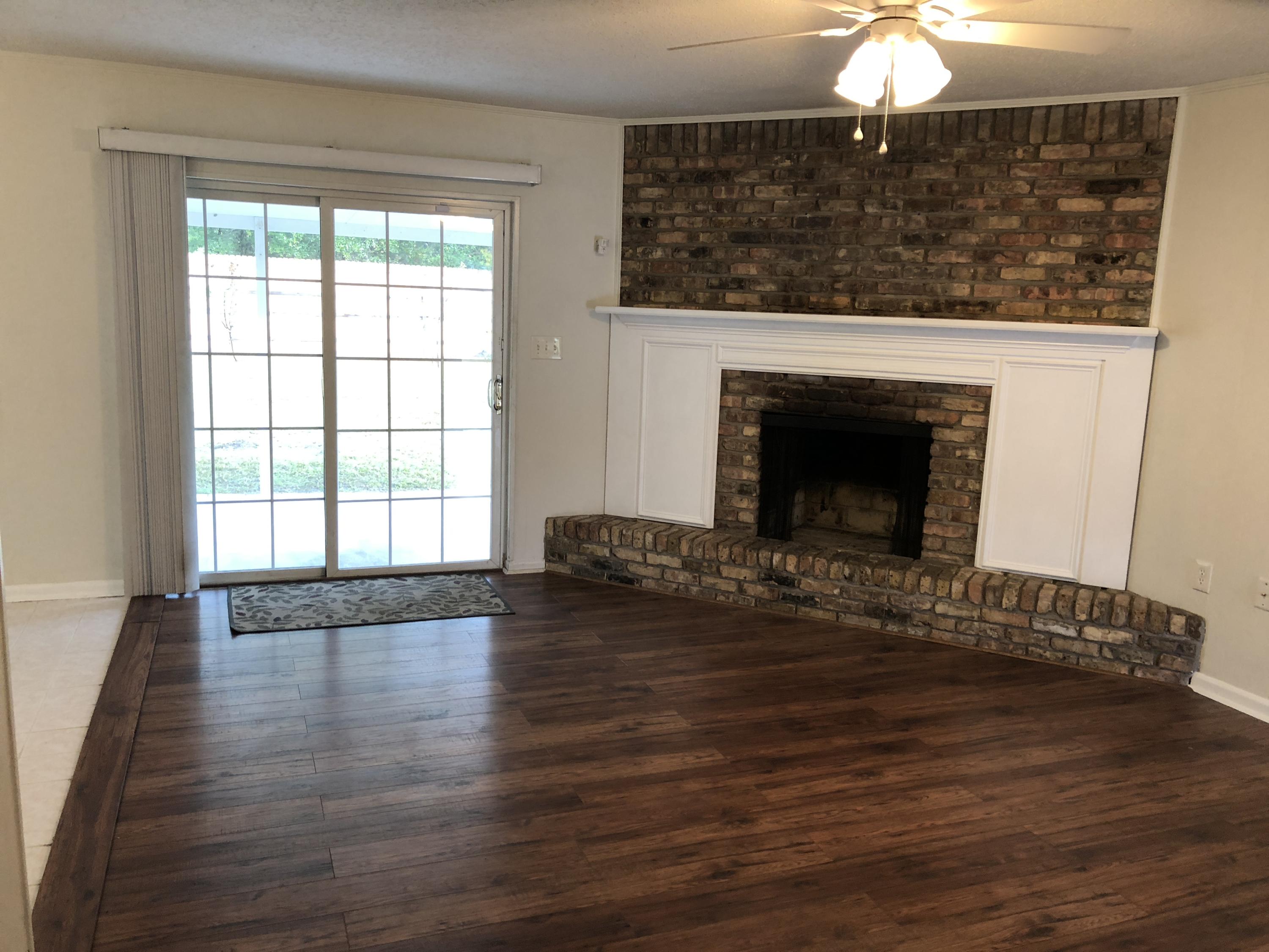 LAKE LORRAINE ESTATES - Residential