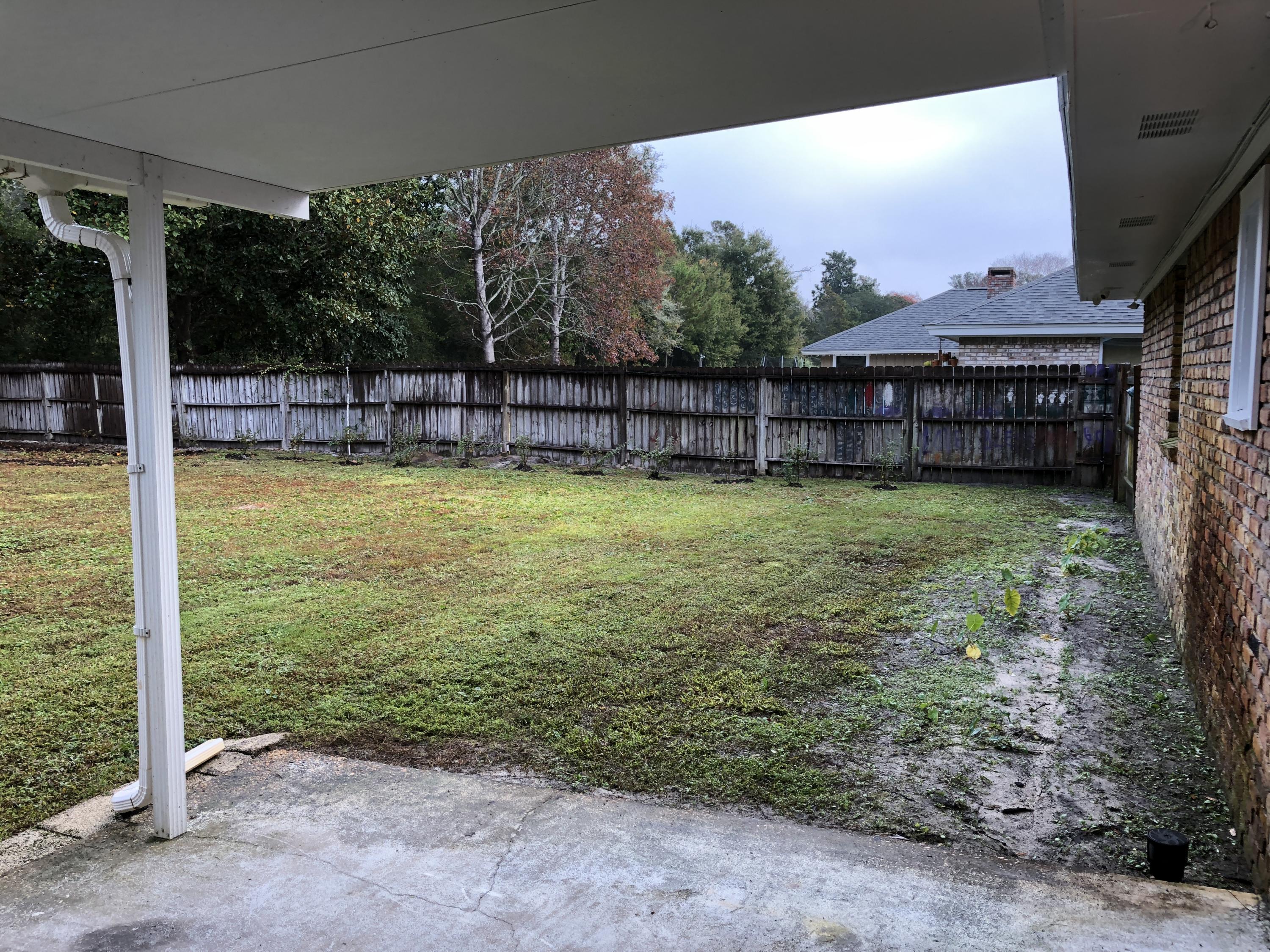 LAKE LORRAINE ESTATES - Residential