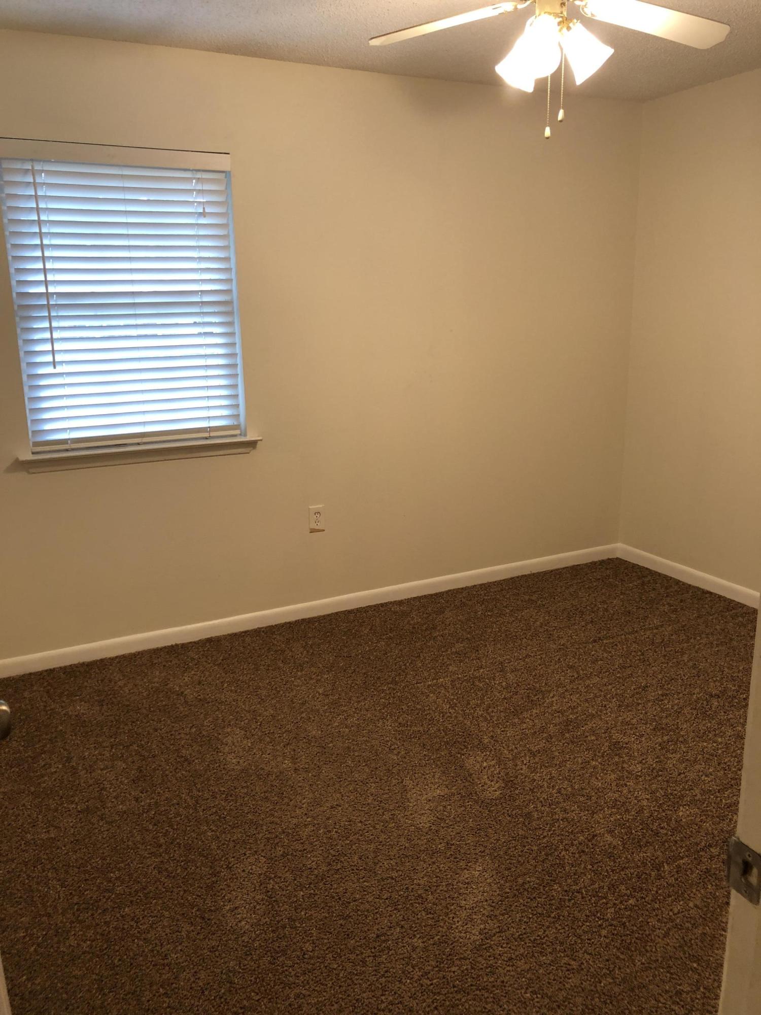 LAKE LORRAINE ESTATES - Residential