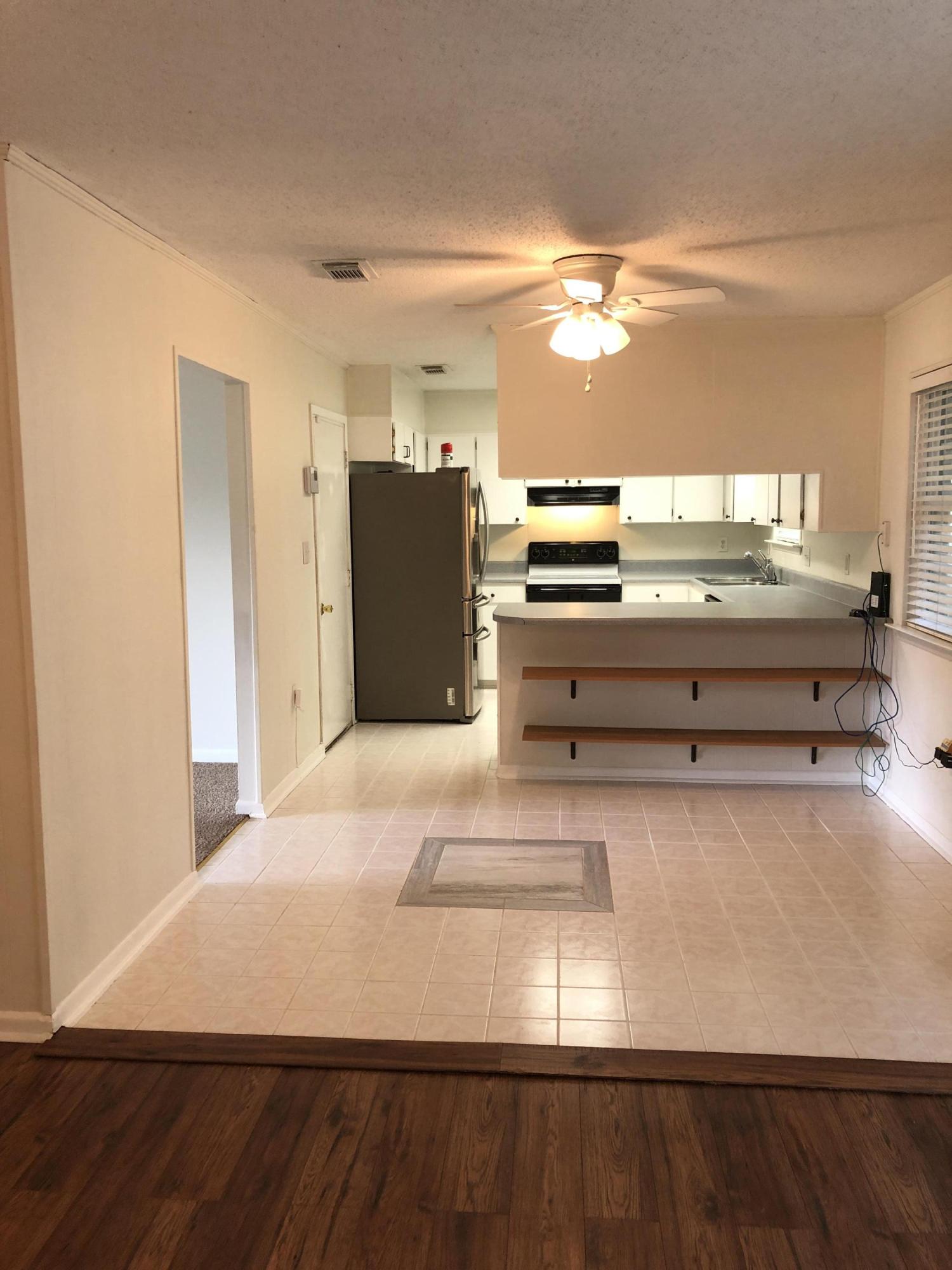 LAKE LORRAINE ESTATES - Residential