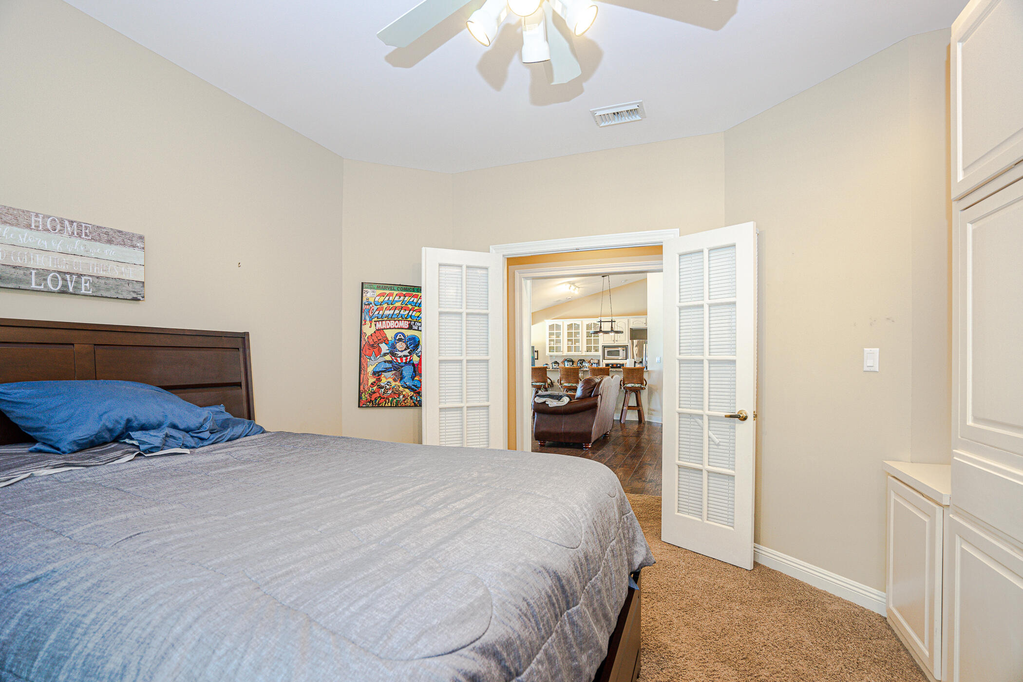 WHISPERING OAKS - Residential