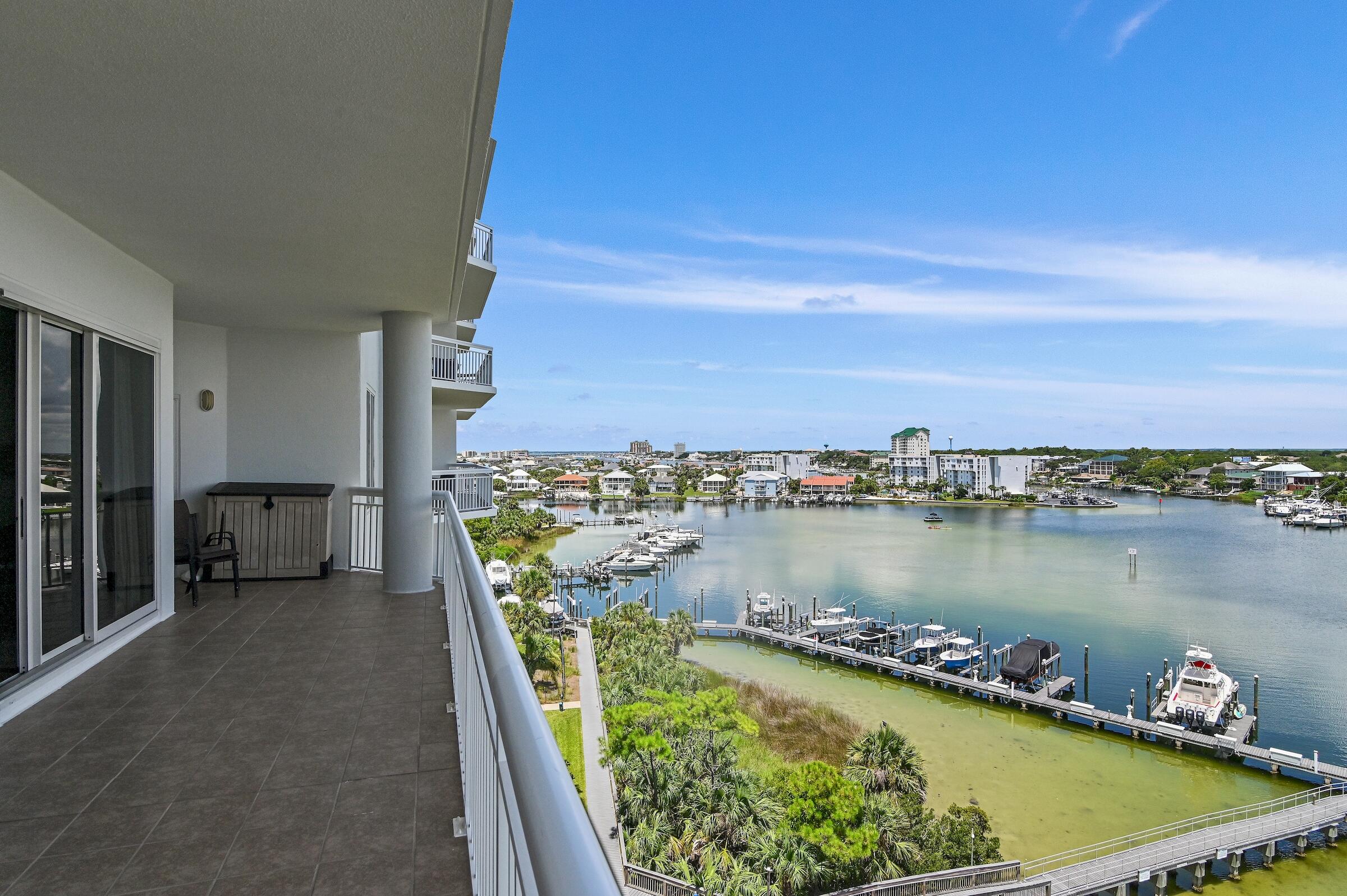 HARBOR LANDING - Residential