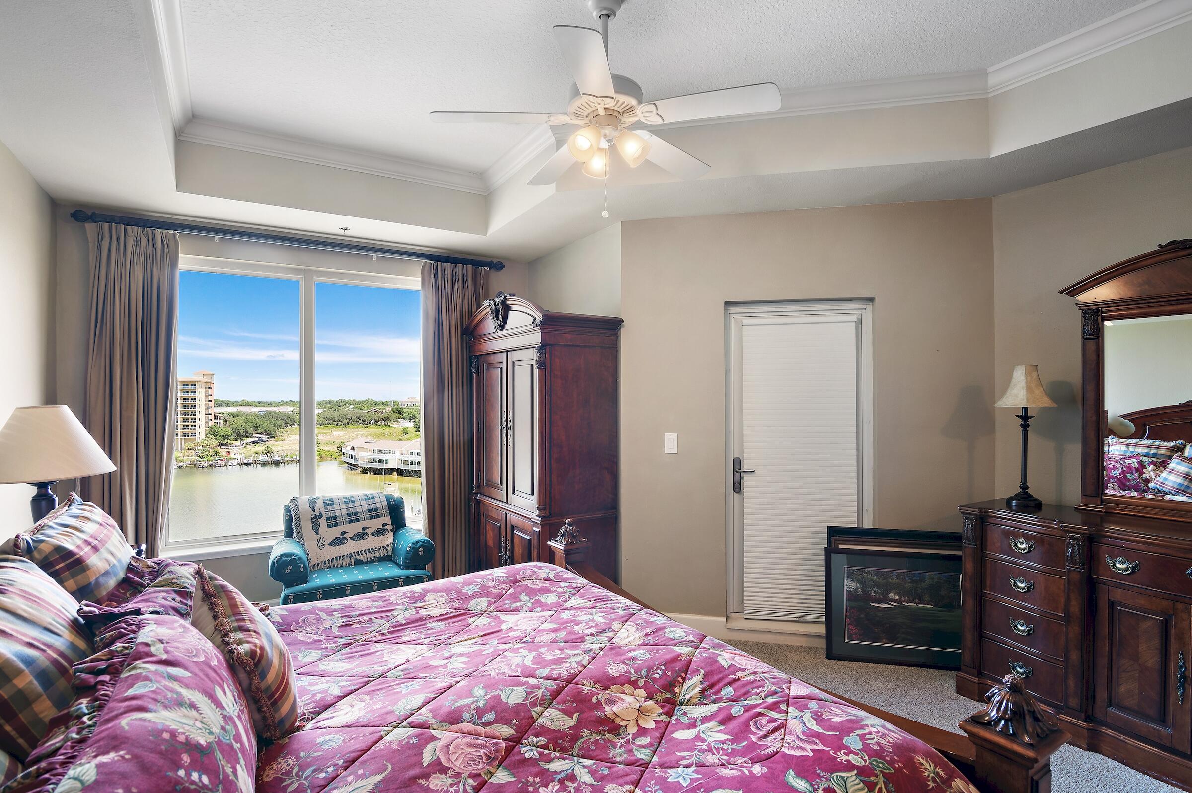 HARBOR LANDING - Residential