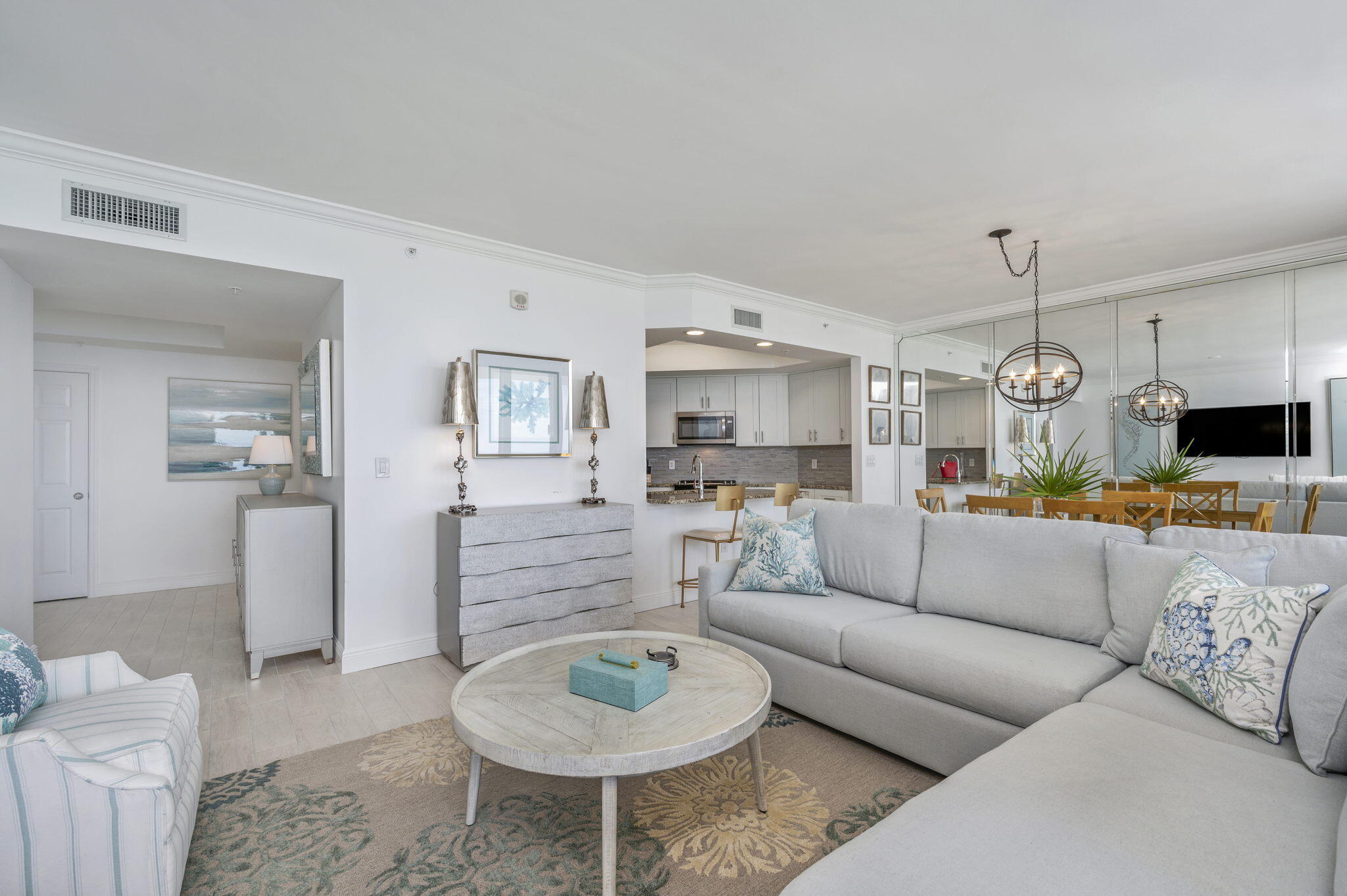 SILVER BEACH TOWERS WEST - Residential