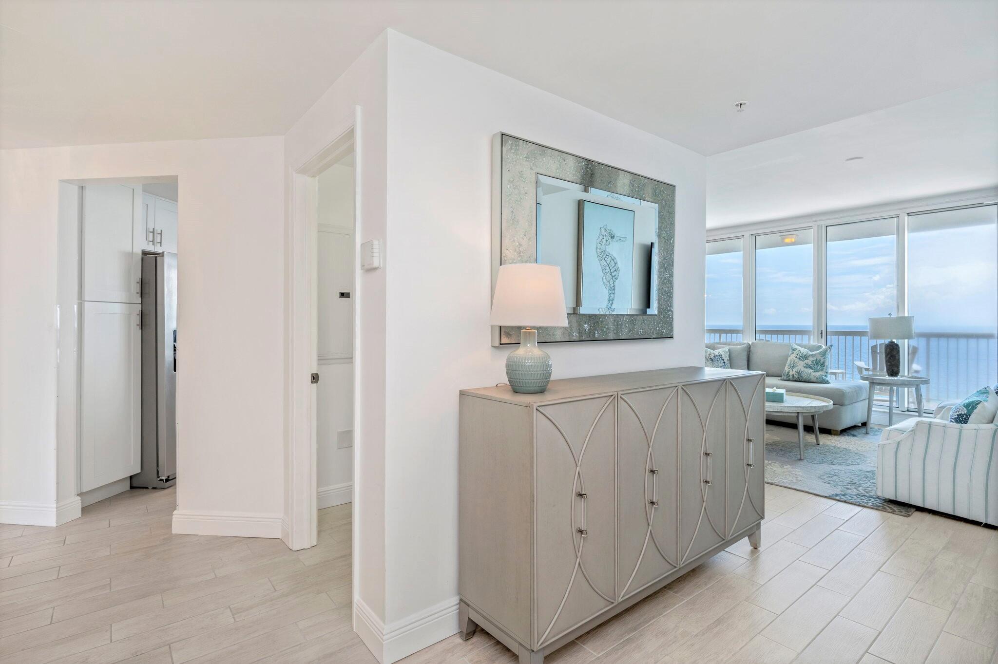 SILVER BEACH TOWERS WEST - Residential
